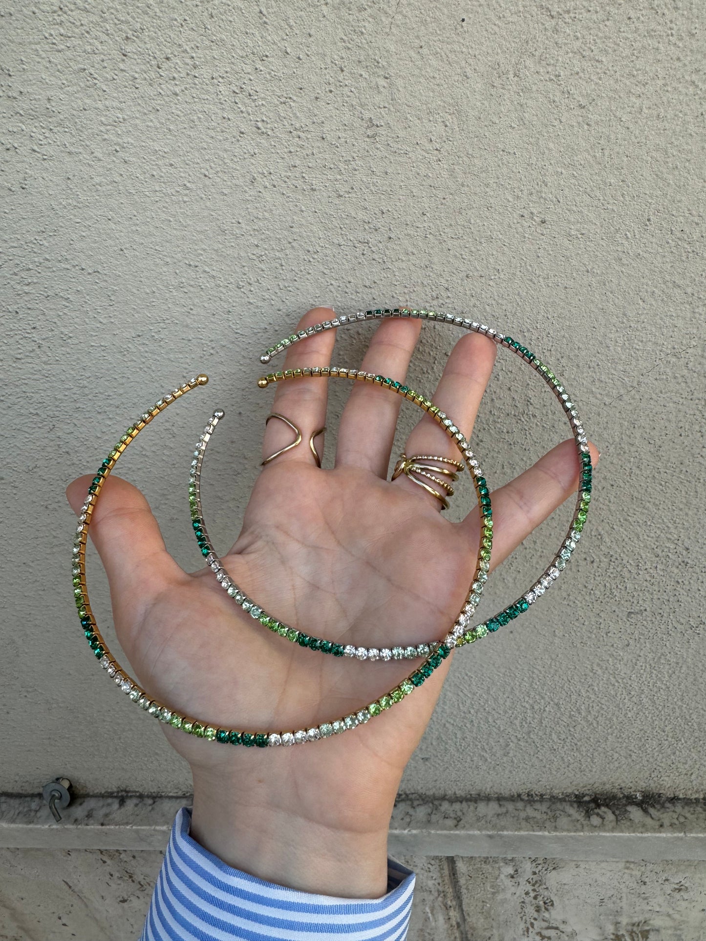 Collier rigido tennis color