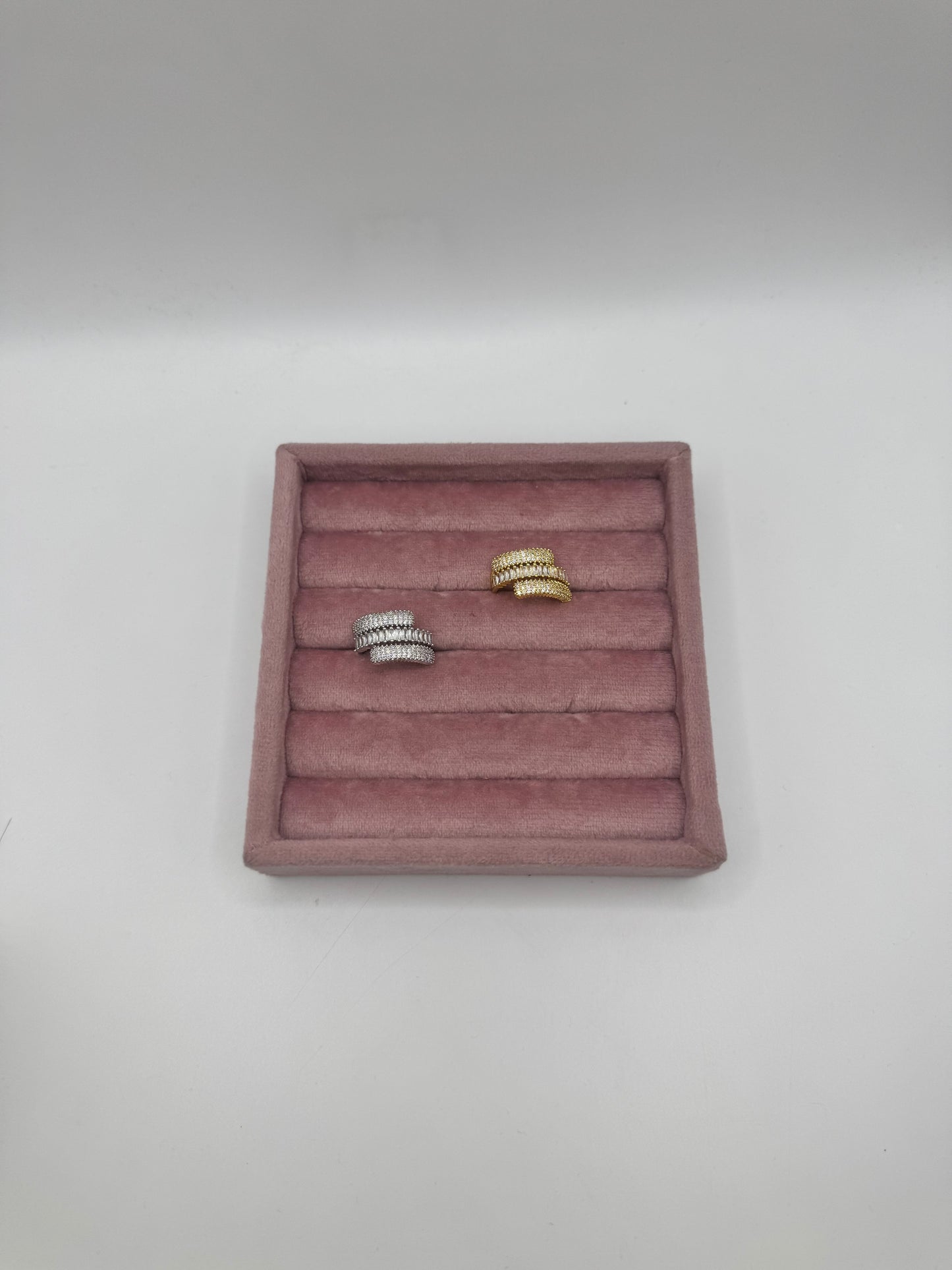 Anello tripla fascia baguette