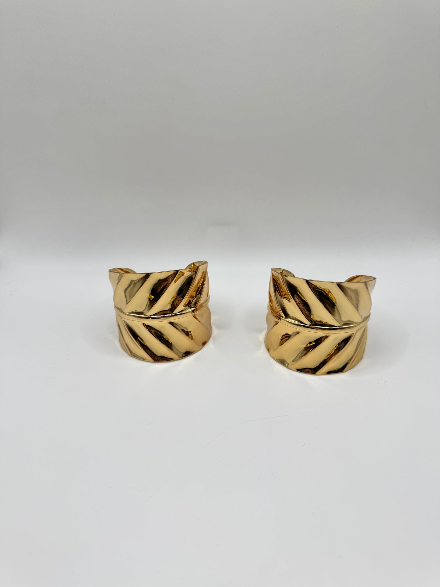 Bracciale rigido foglia