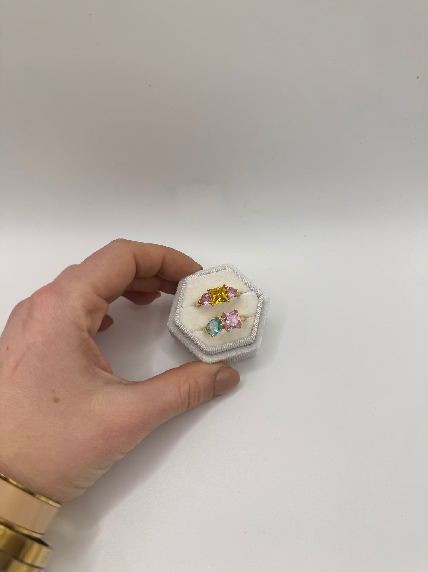 Anello pastel