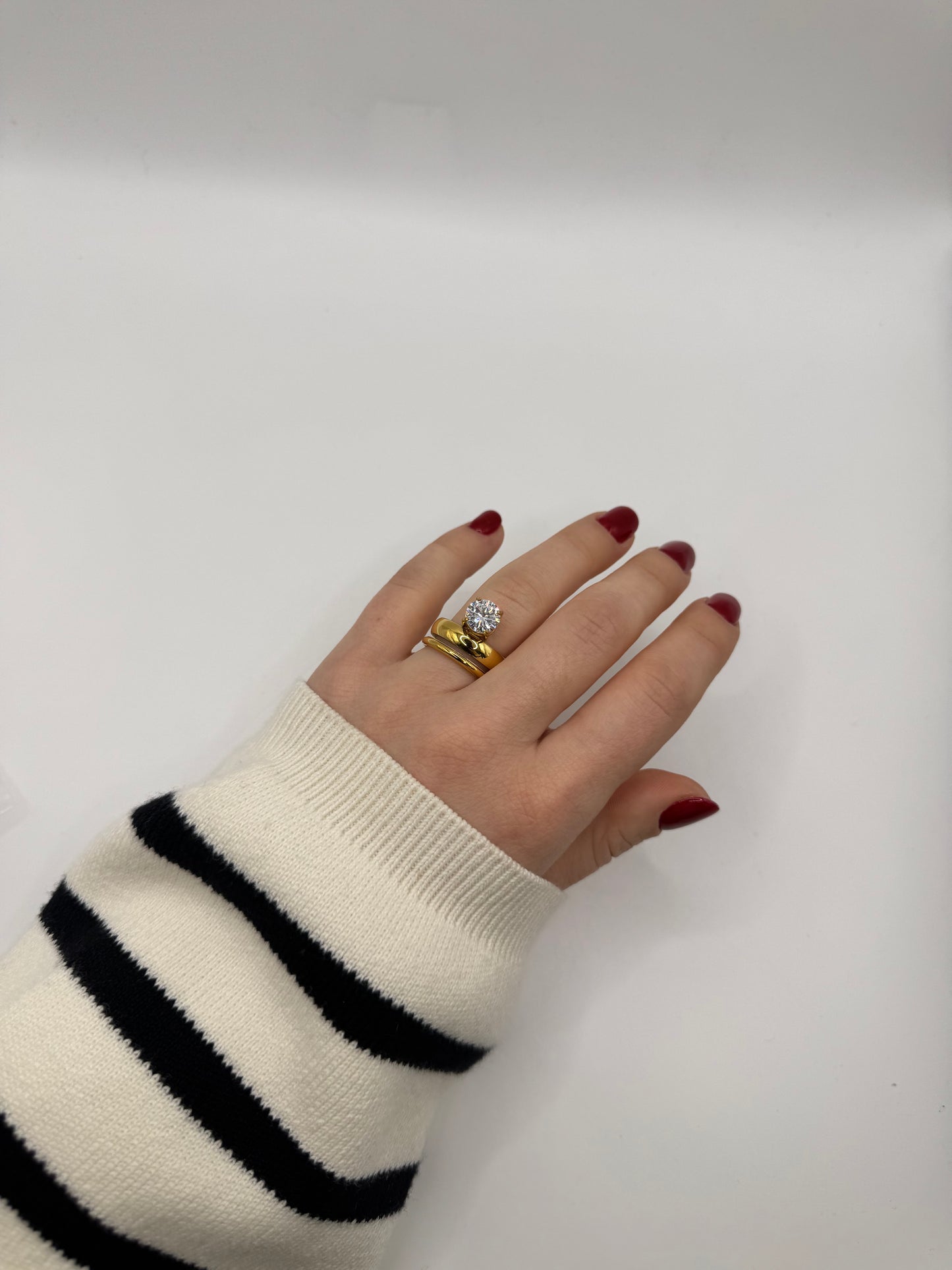 Estrelle anello round