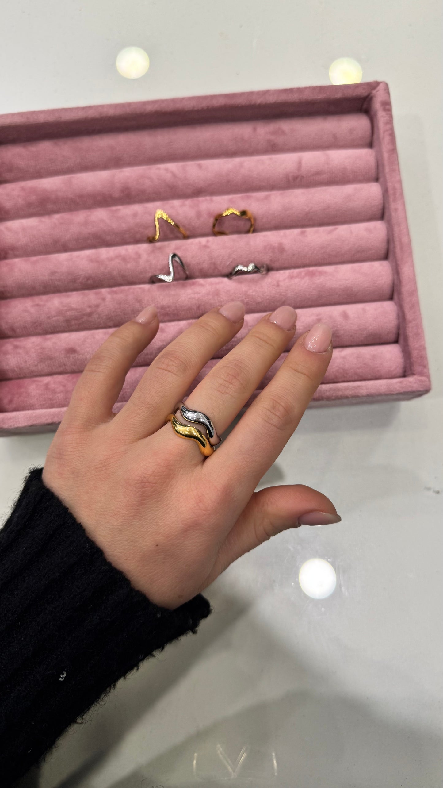 Essential rings onda