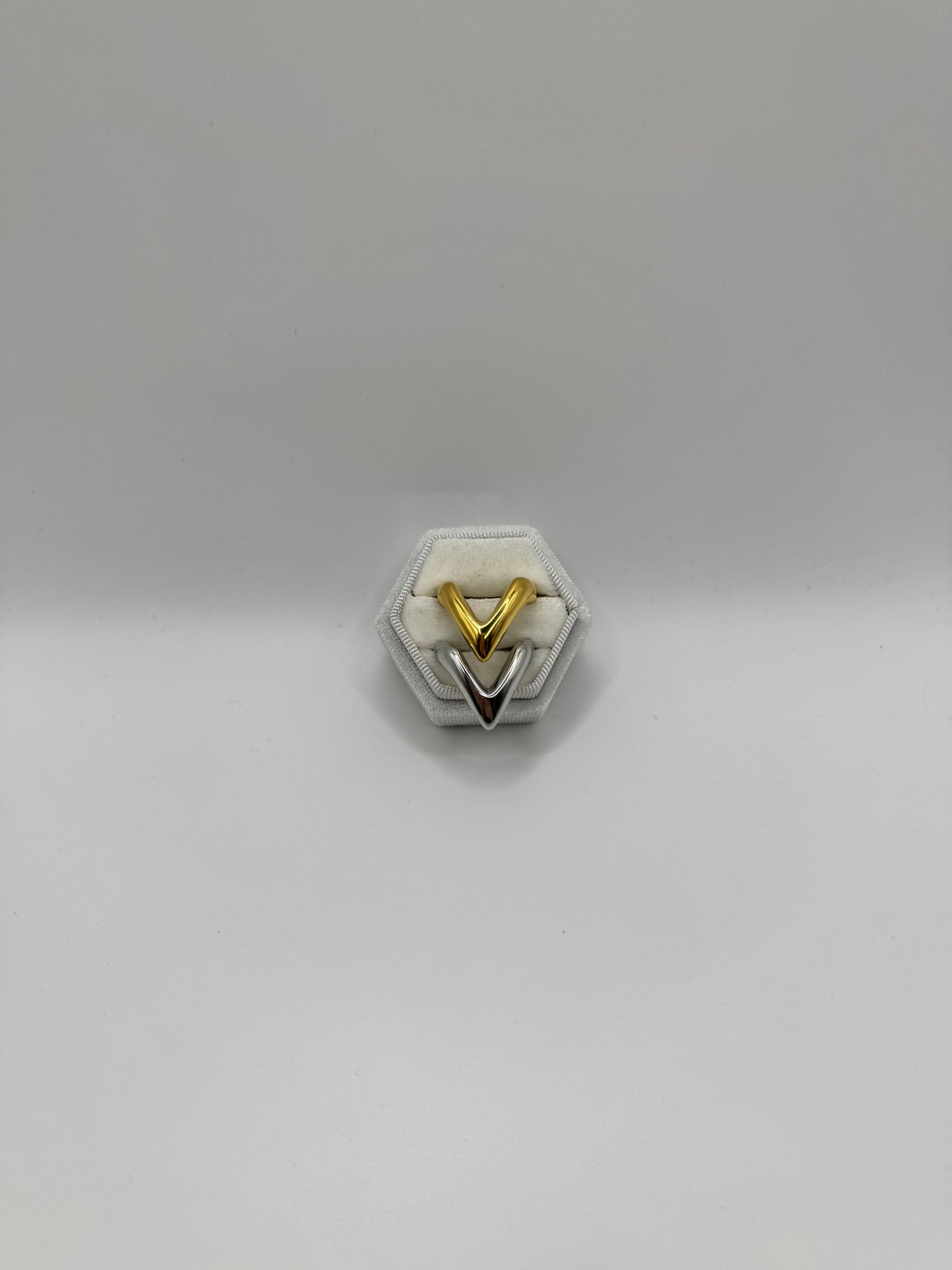 Anello V big