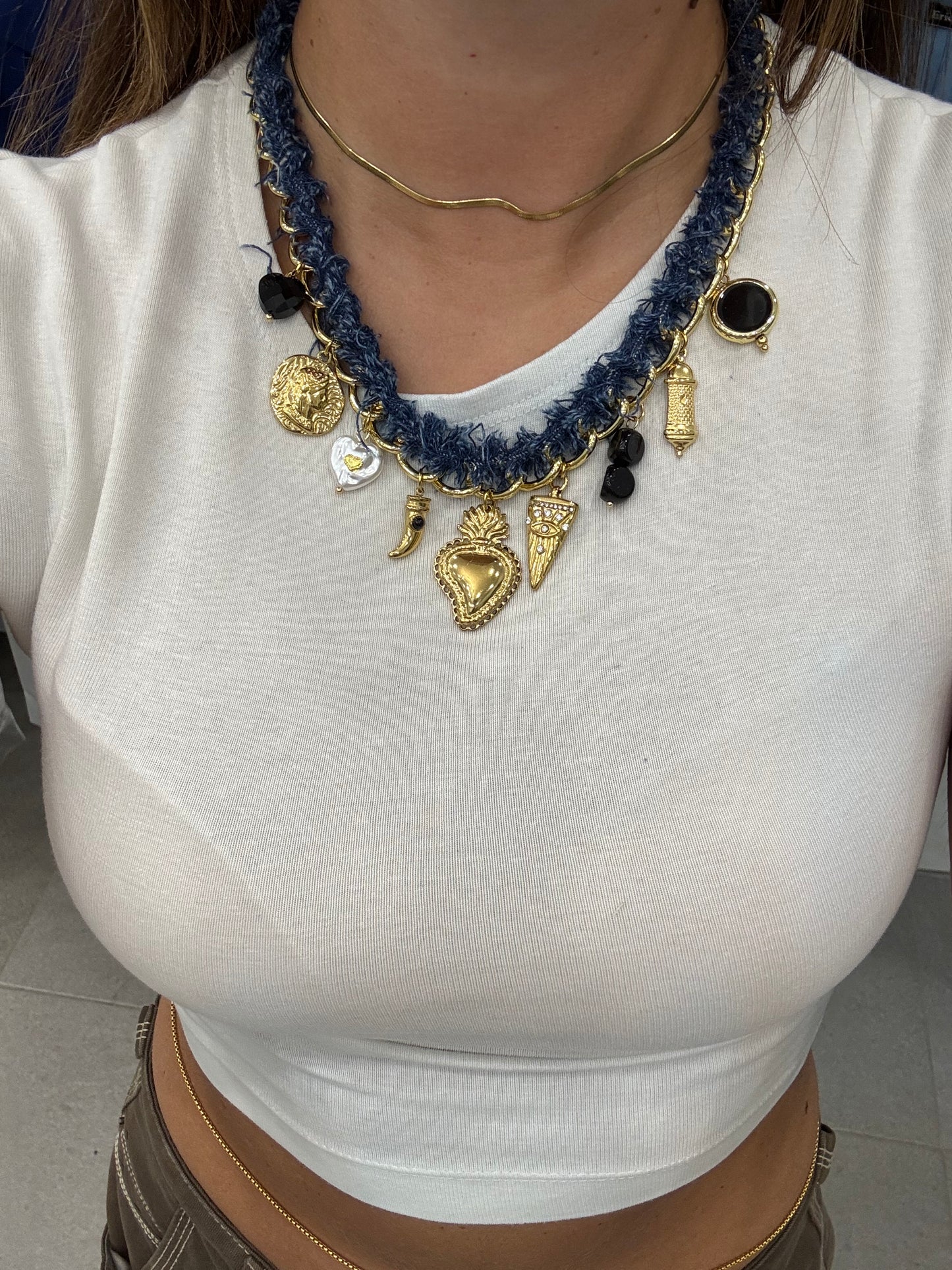 Girocollo denim cuore sacro