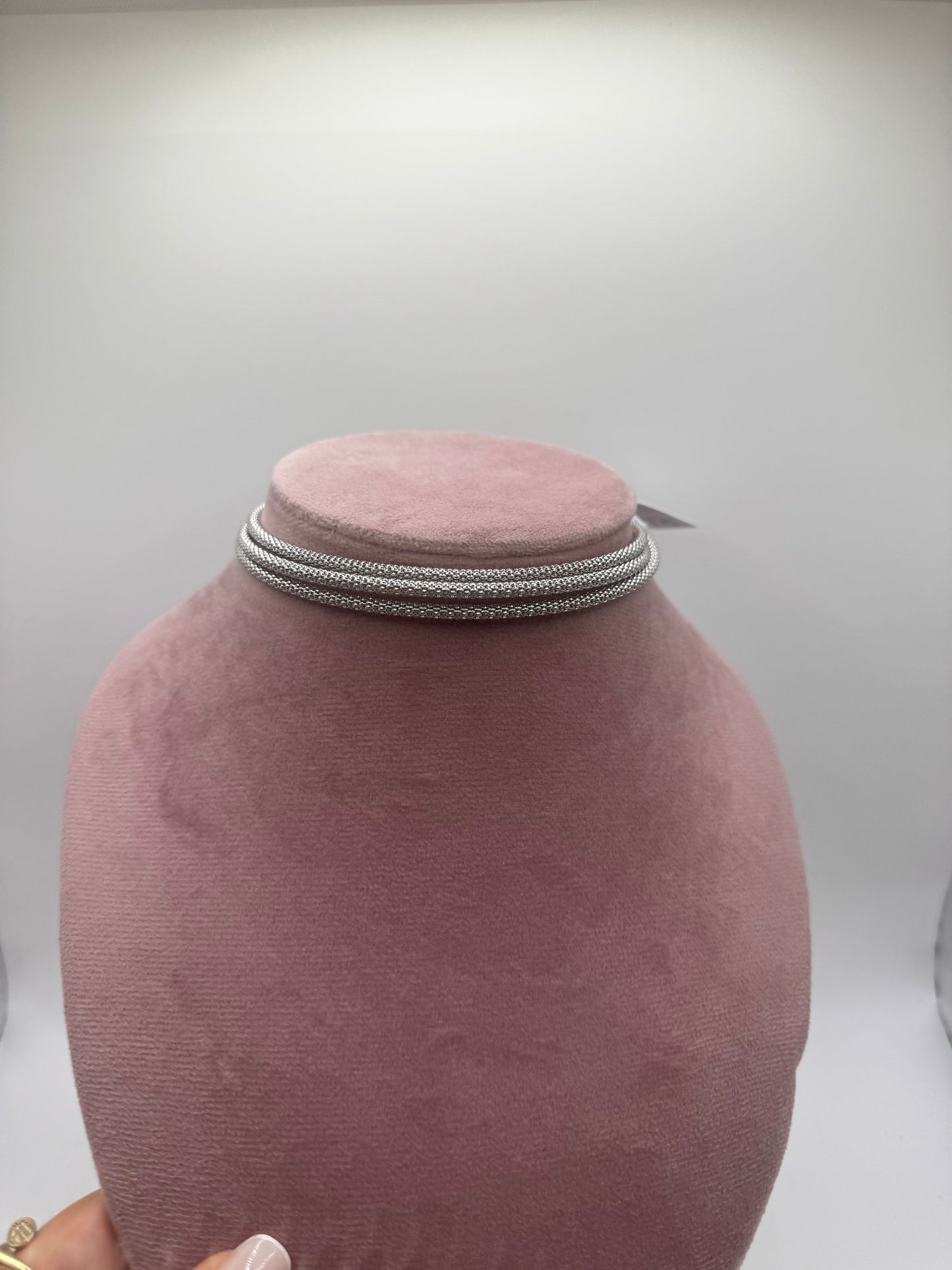 New serpentone rigido chocker