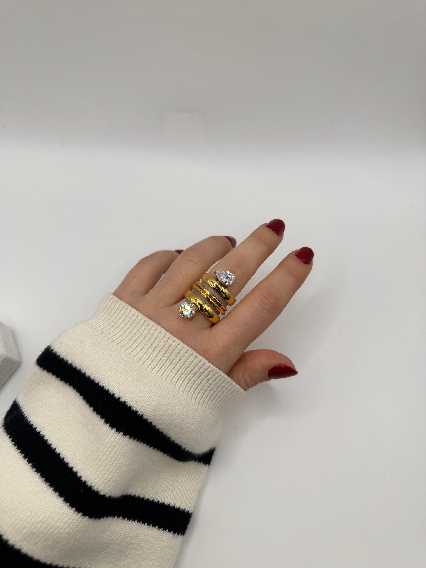 Estrelle anello round