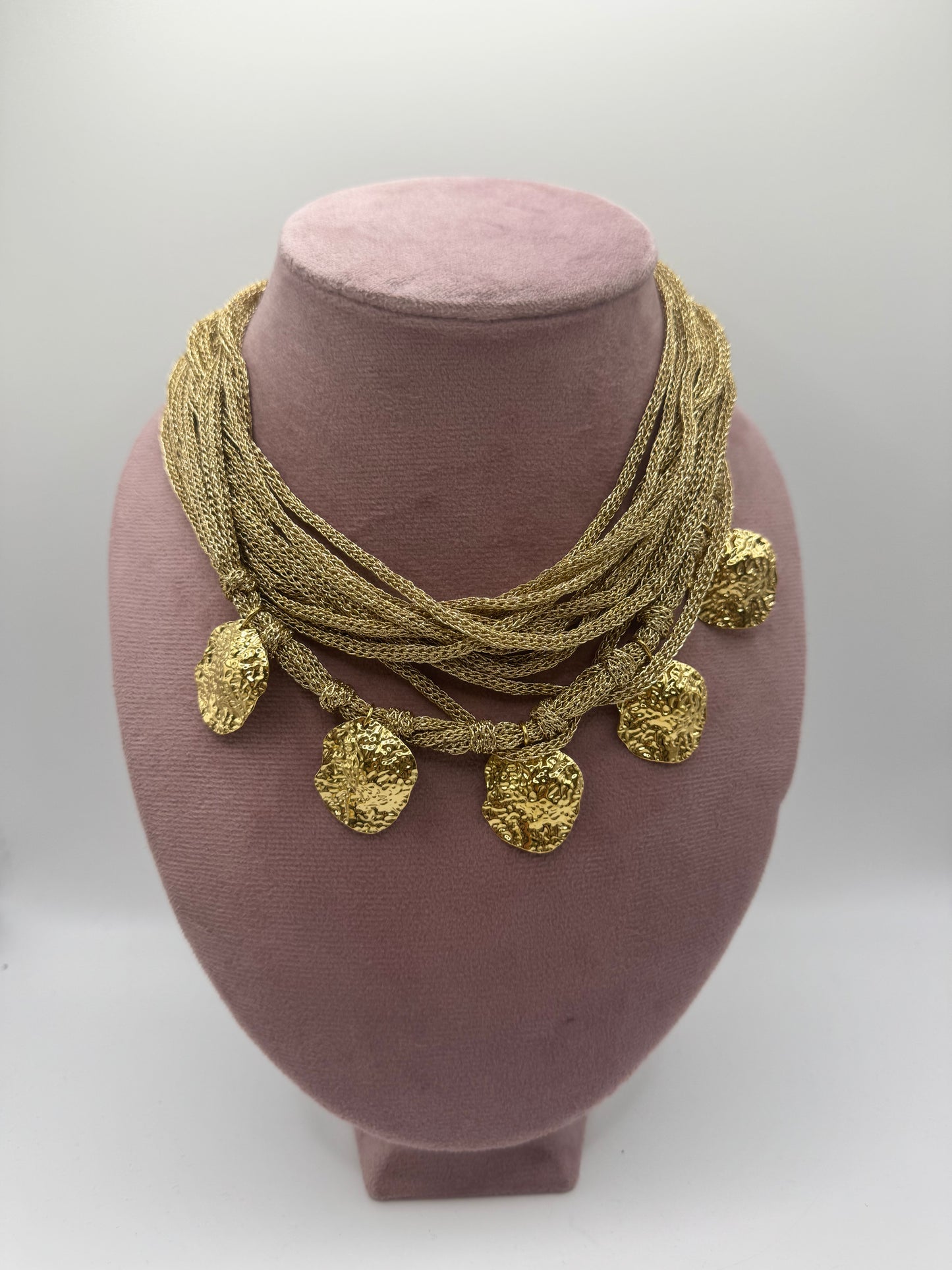 Collier fili tessuto e monete