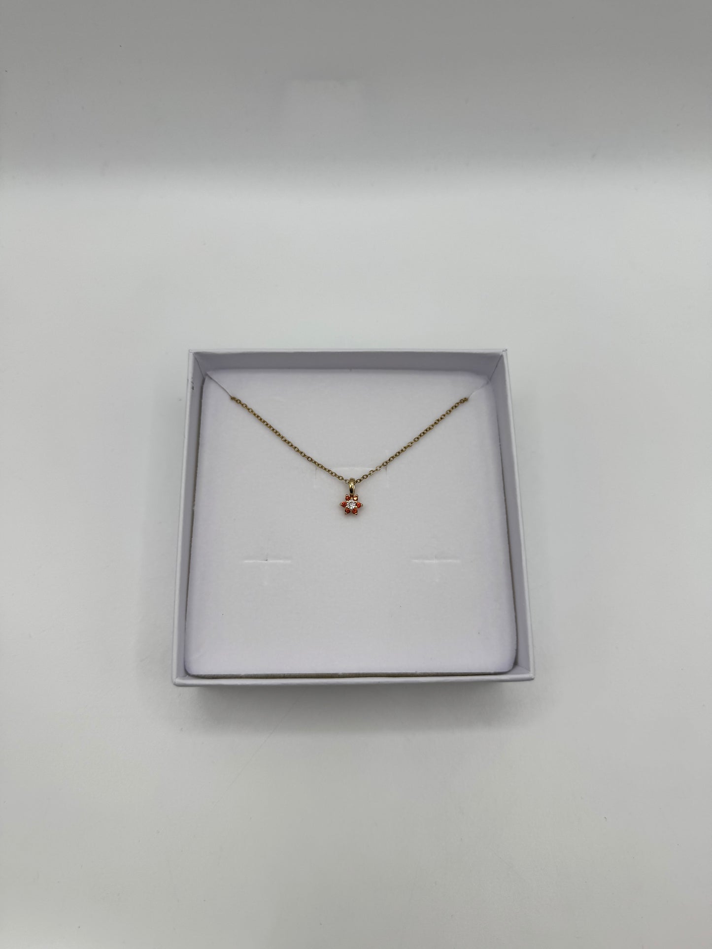 Collana micro fiore mesi dell’anno