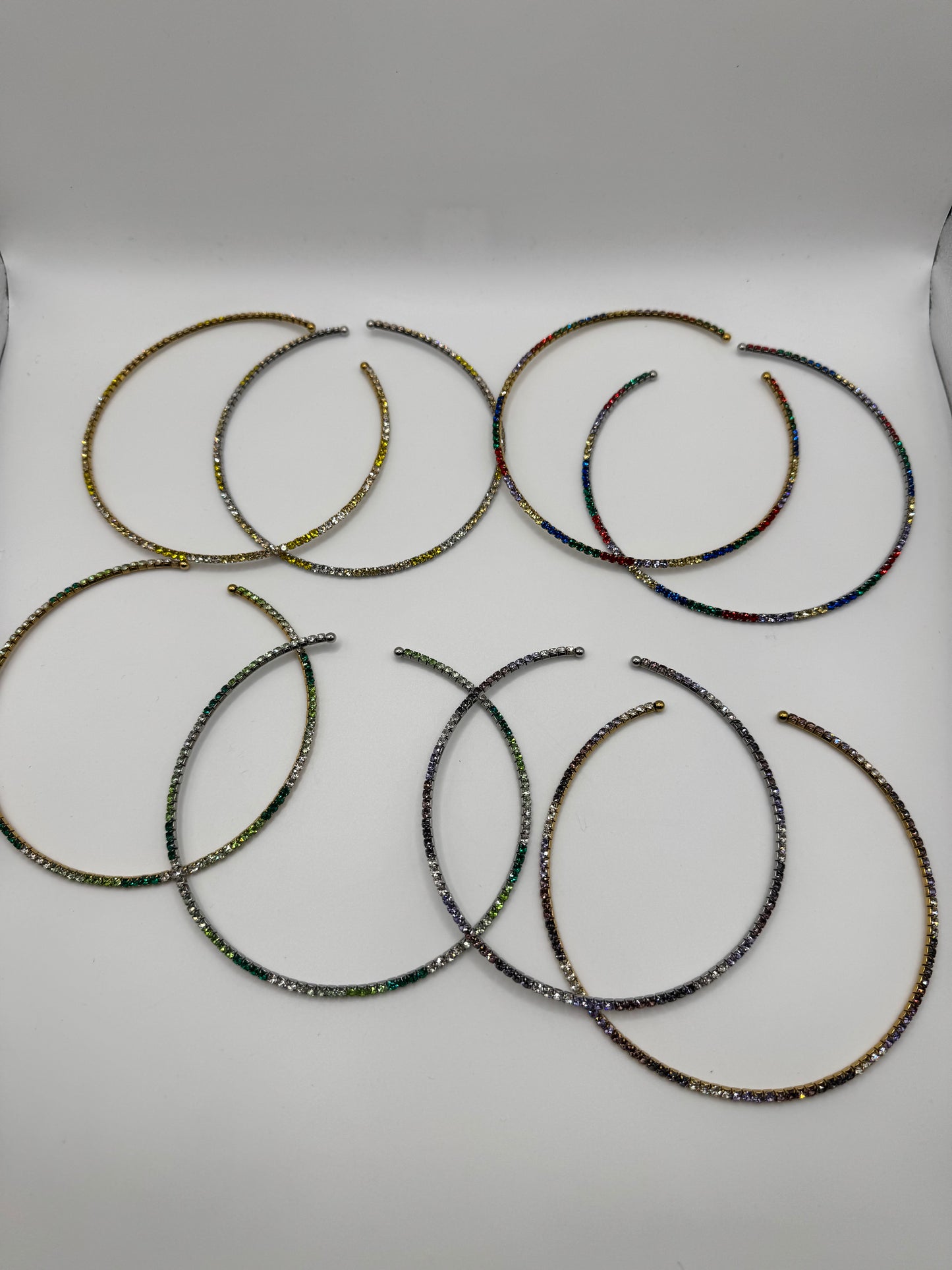 Collier rigido tennis color