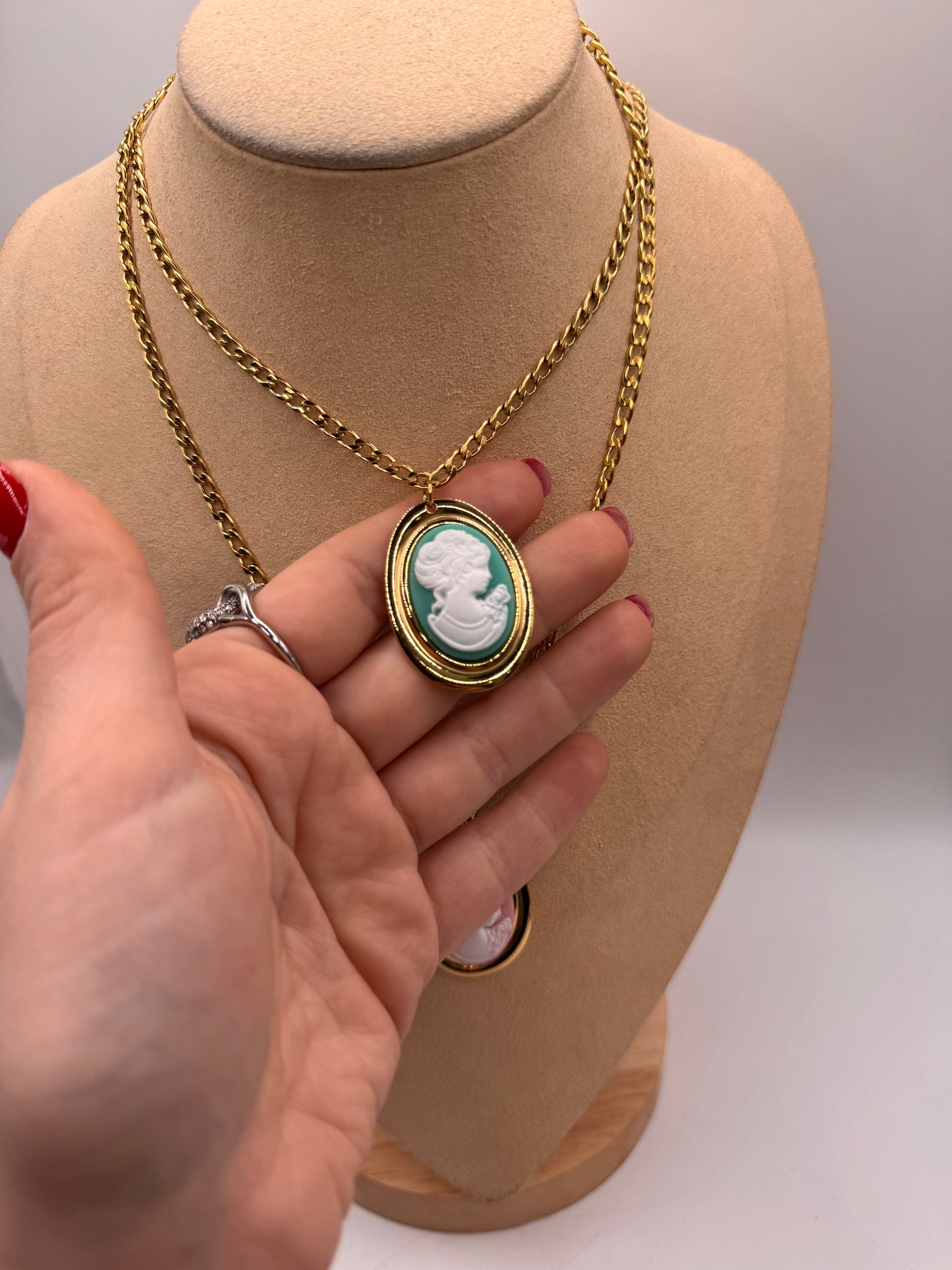 Collana cameo