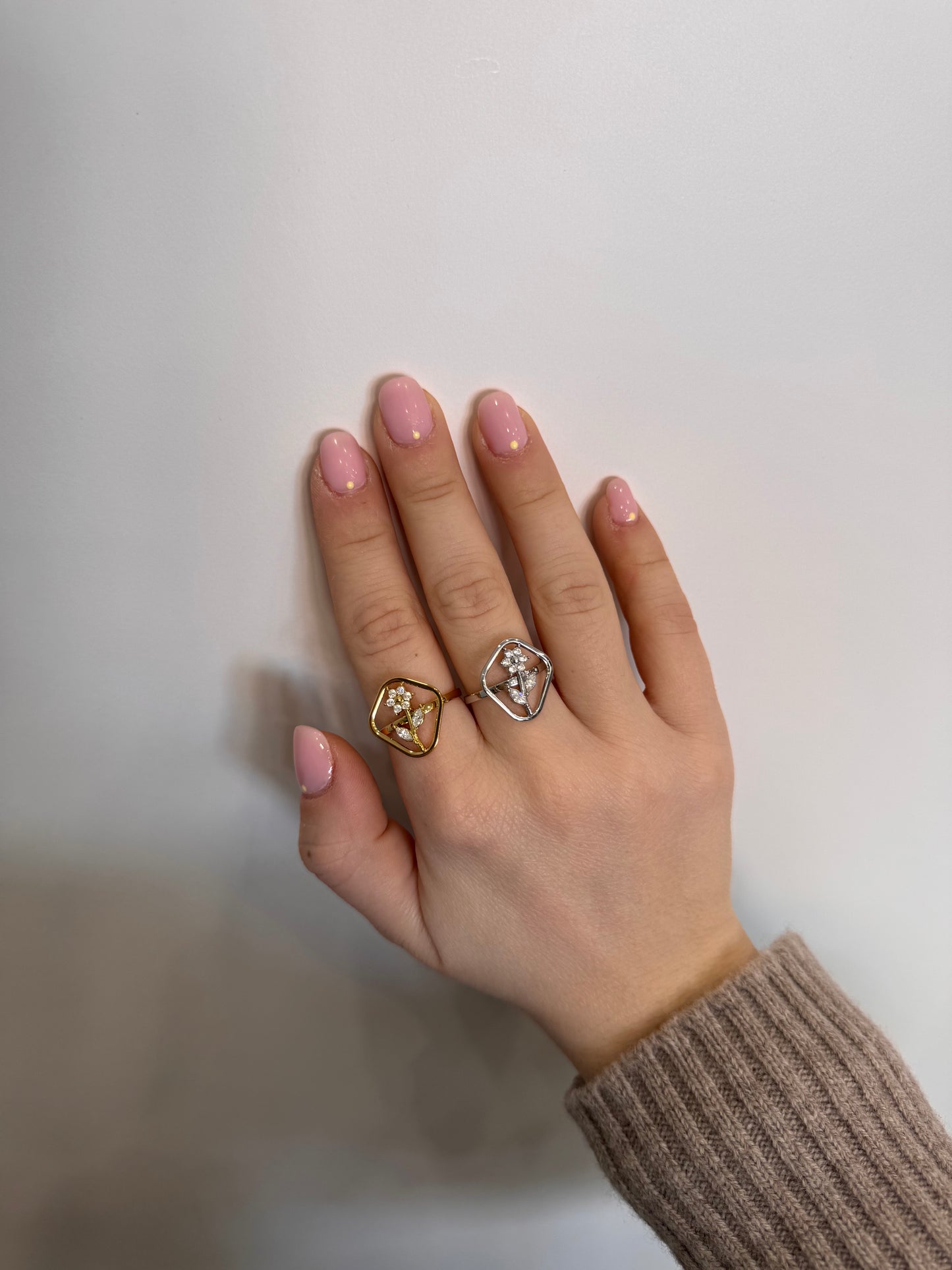 Anello flower