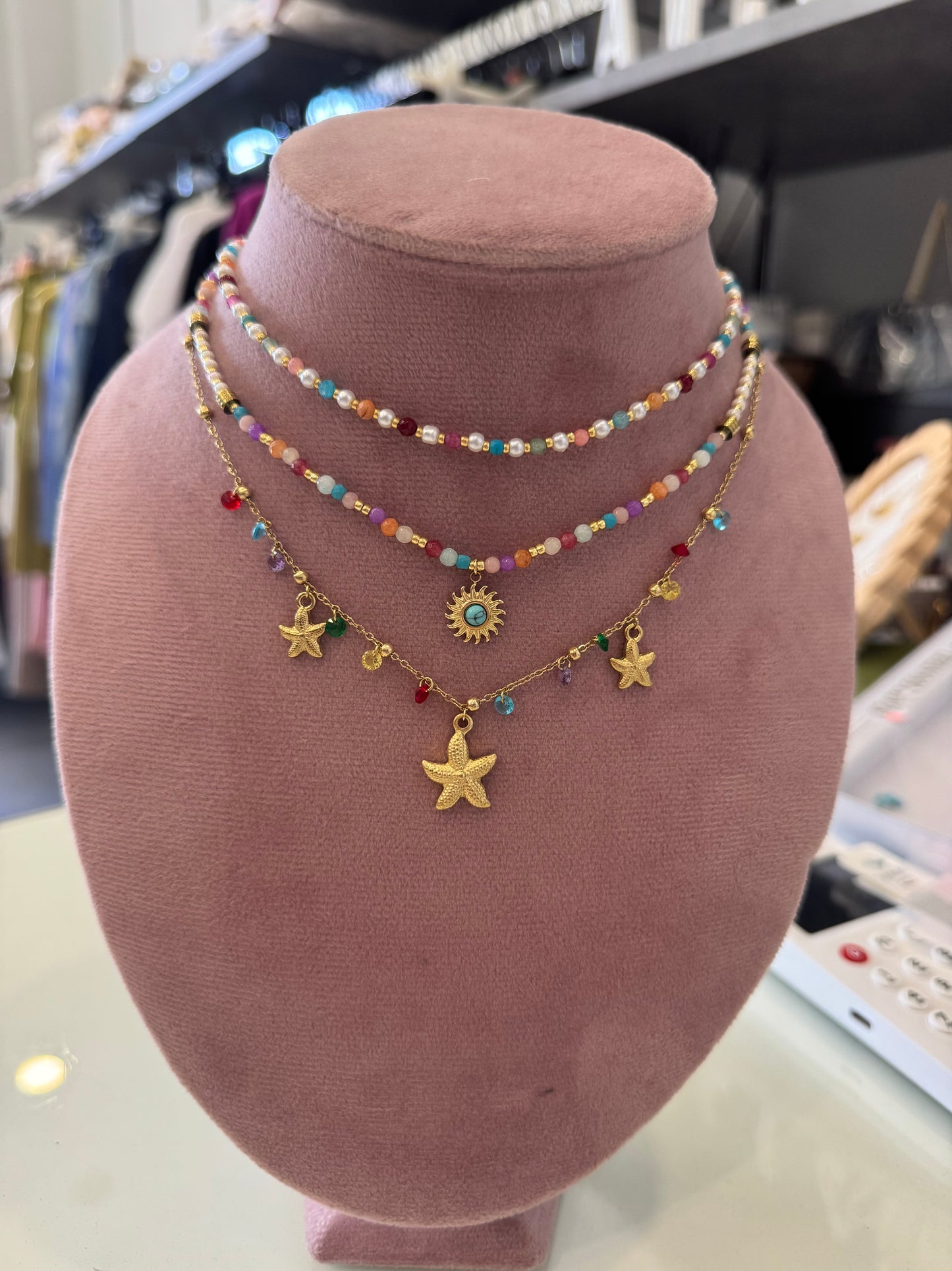 Collana color sole pendente