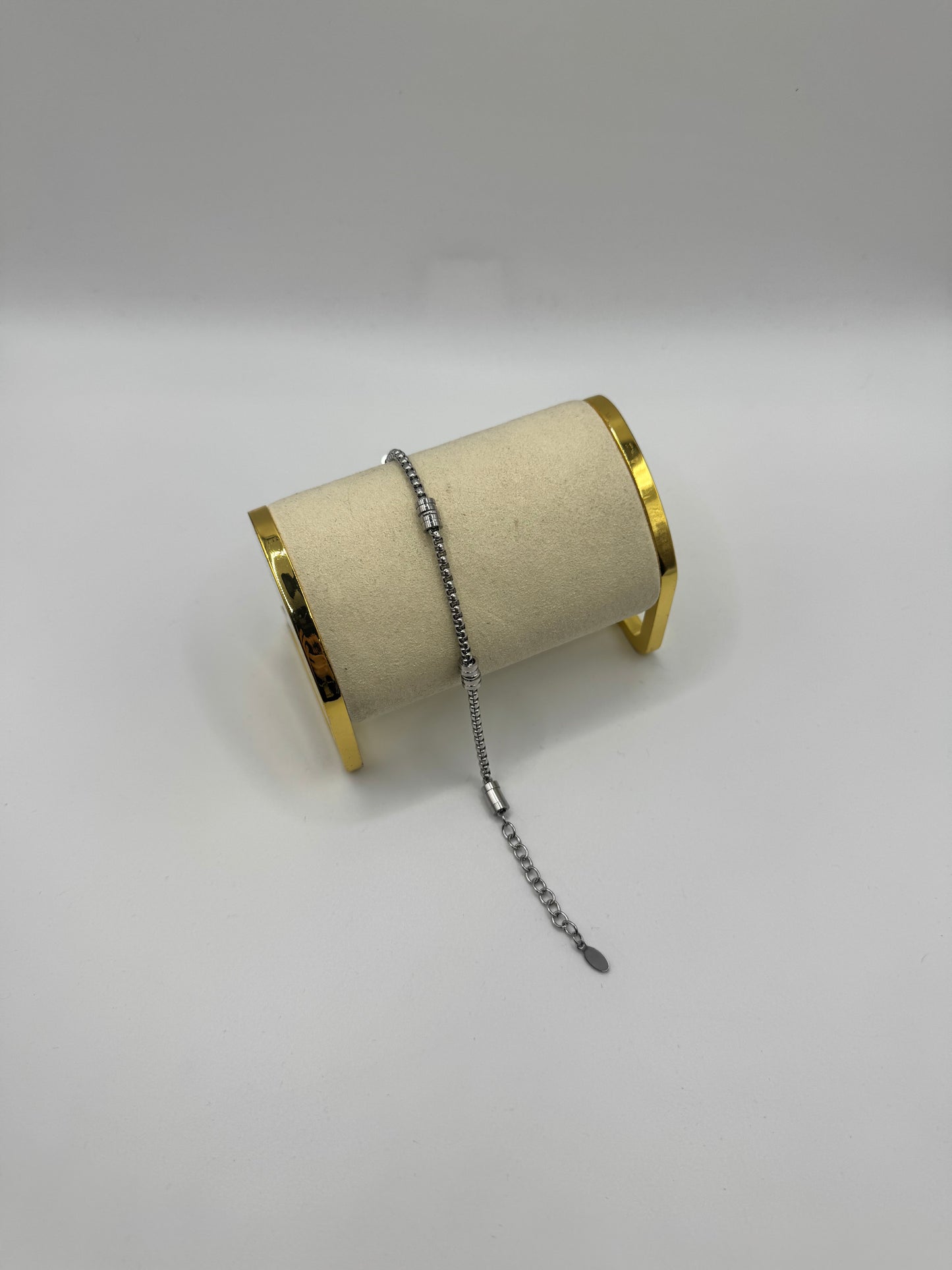 Bracciale bulloni