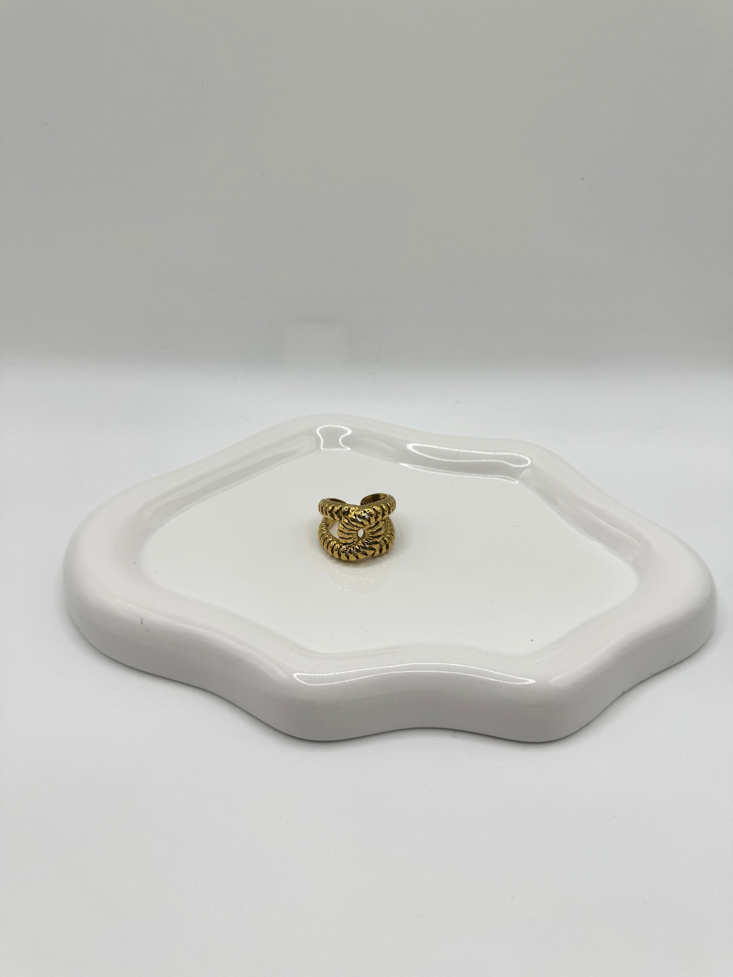 Big charme ring