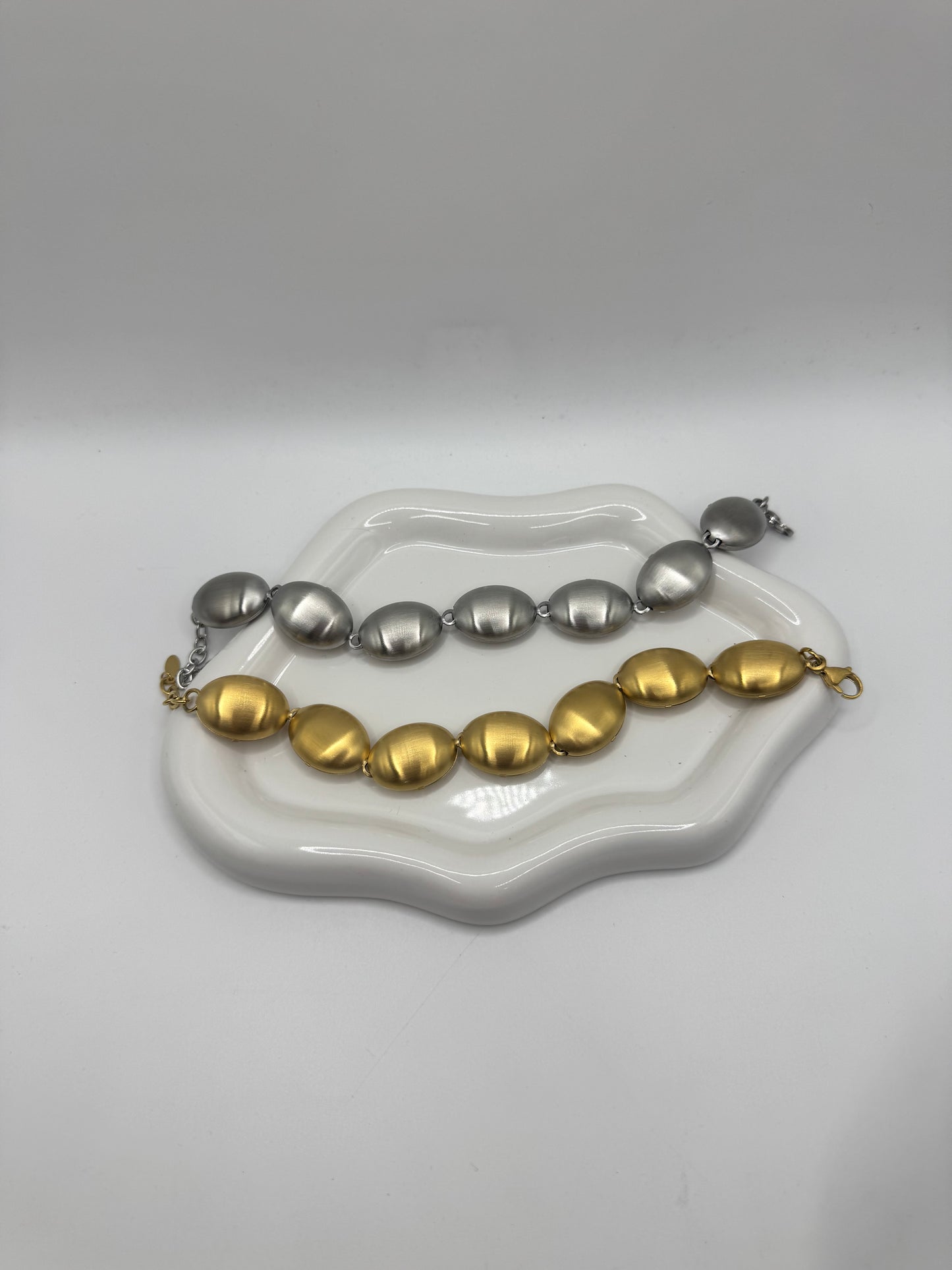 Bracciale chicchi satinati