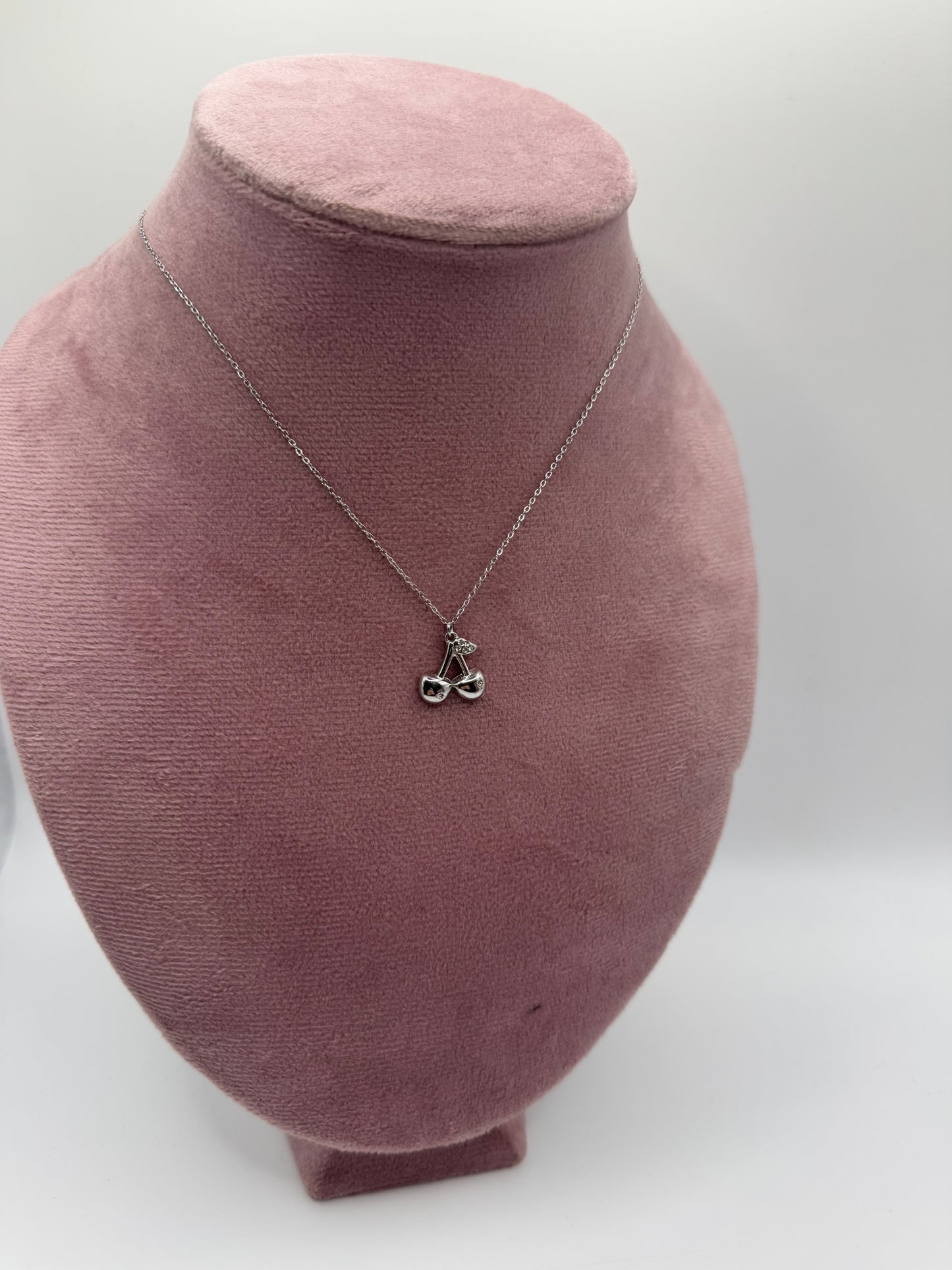 Cherry Necklace matte