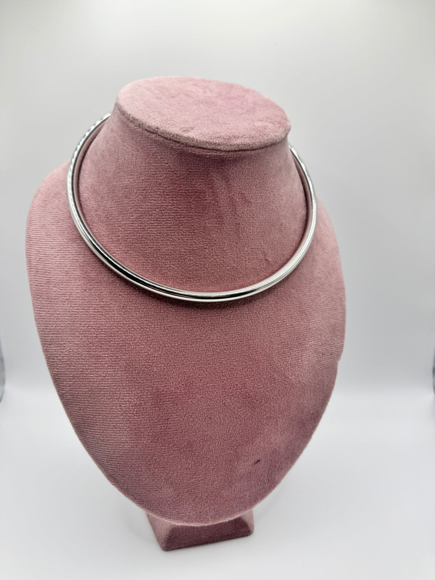 Collier rigido tubolare