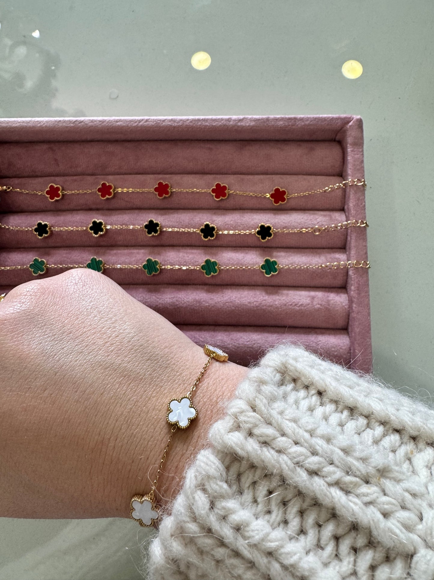 Mini flower bracialets