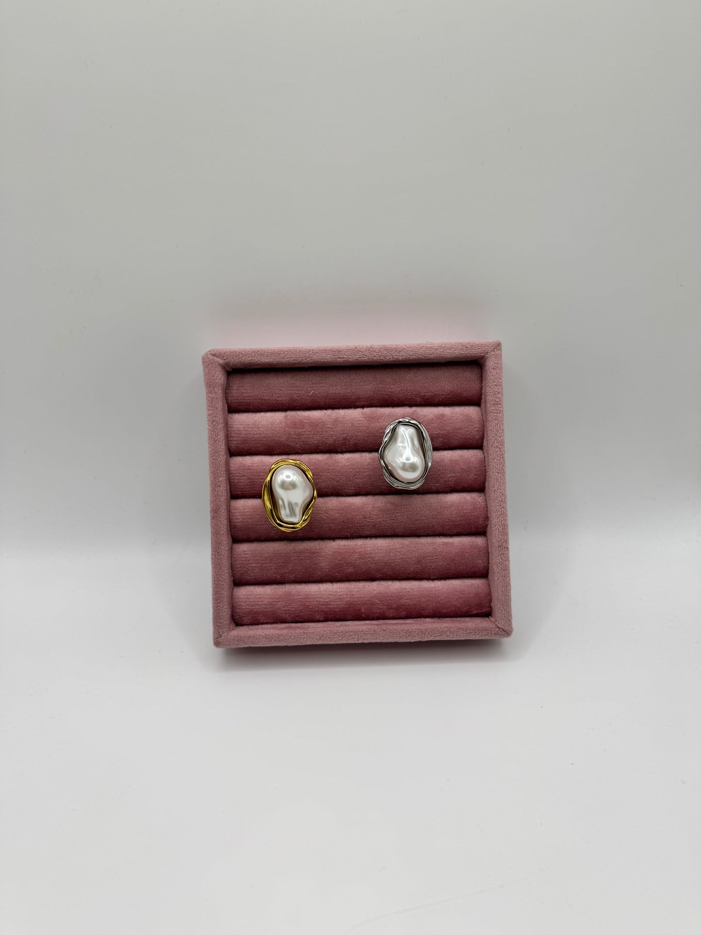 Anello perla barocca