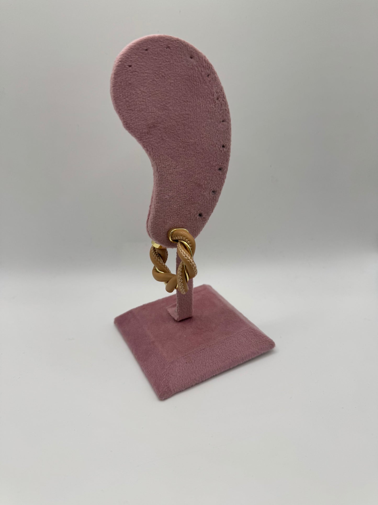 Orecchini mod. bottega Veneta