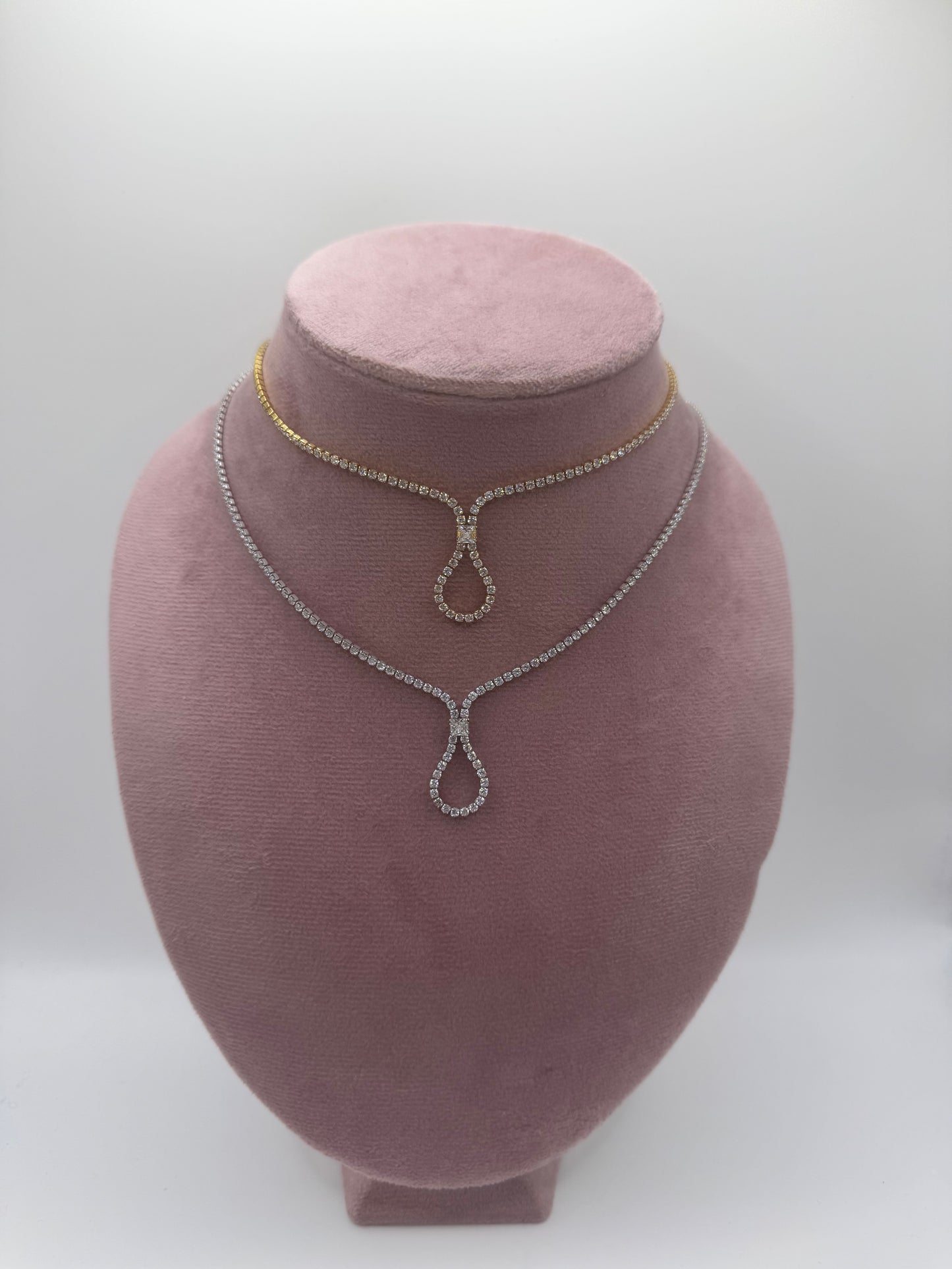 Collana y tennis cravattino