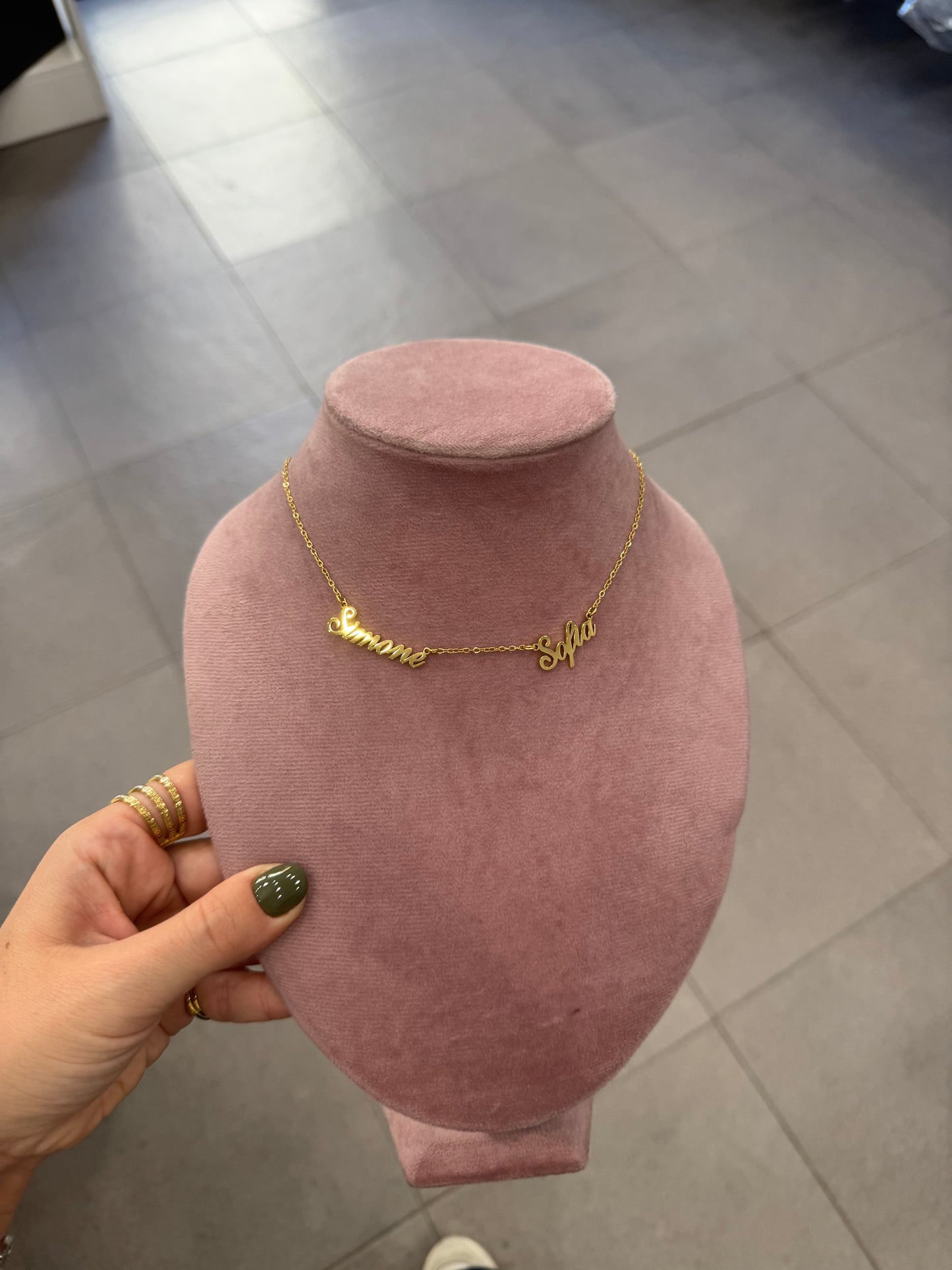 Girocollo personalizzato nomi