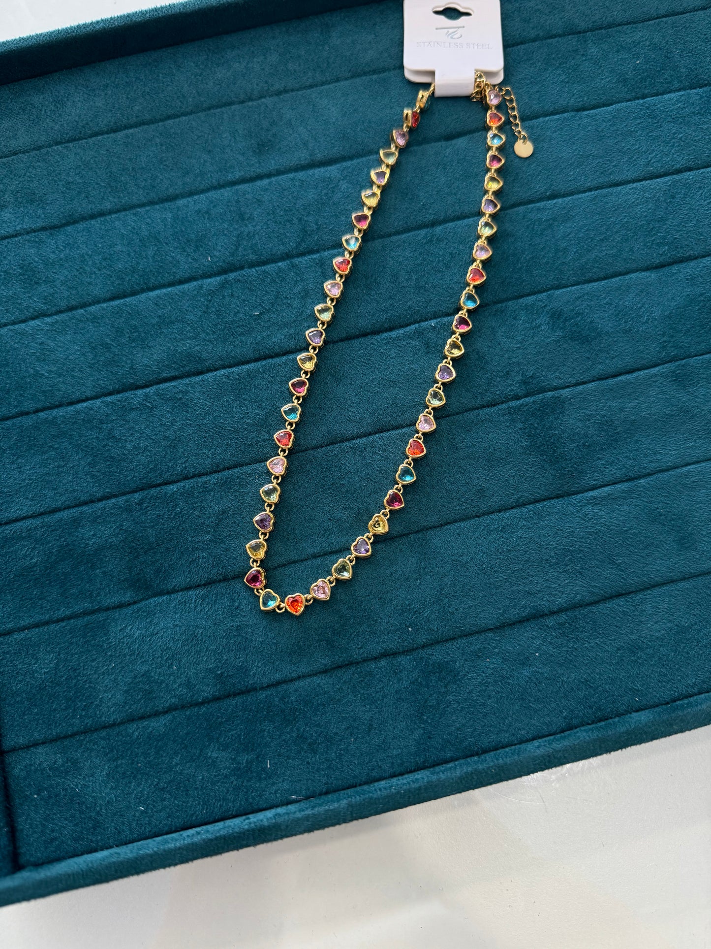 Chocker cuori arcobaleno
