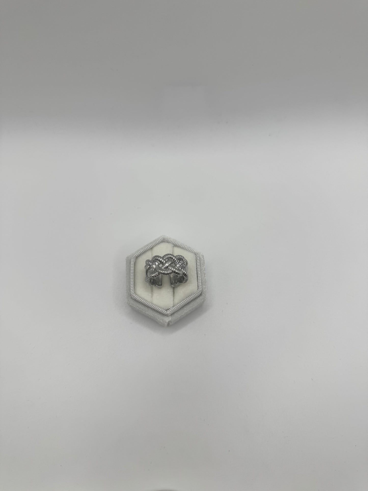 Anello treccia bomb