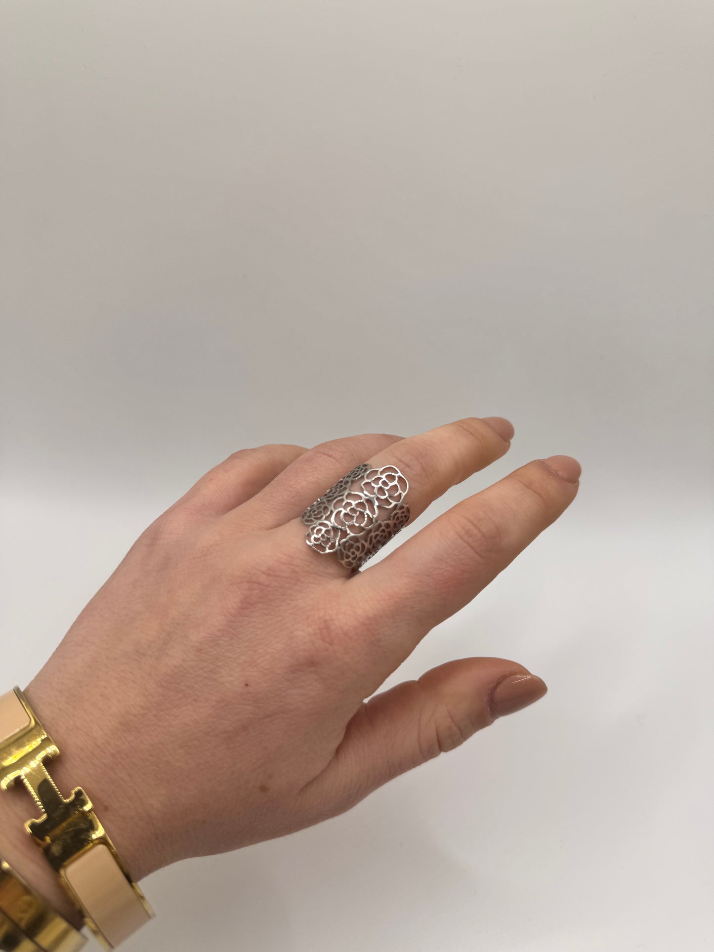 Anello fascia di rosa inglese
