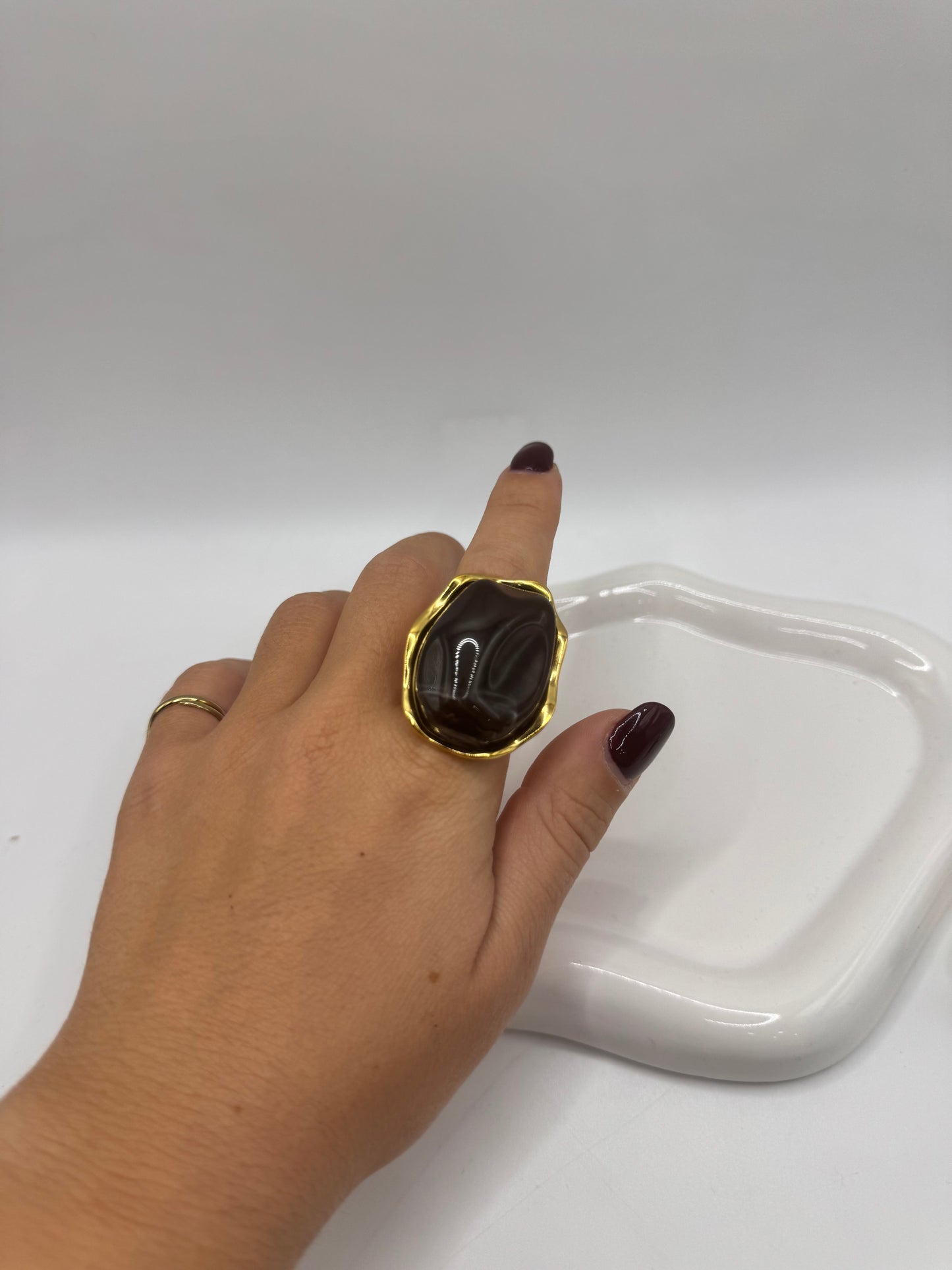 Anello pietra irregolare