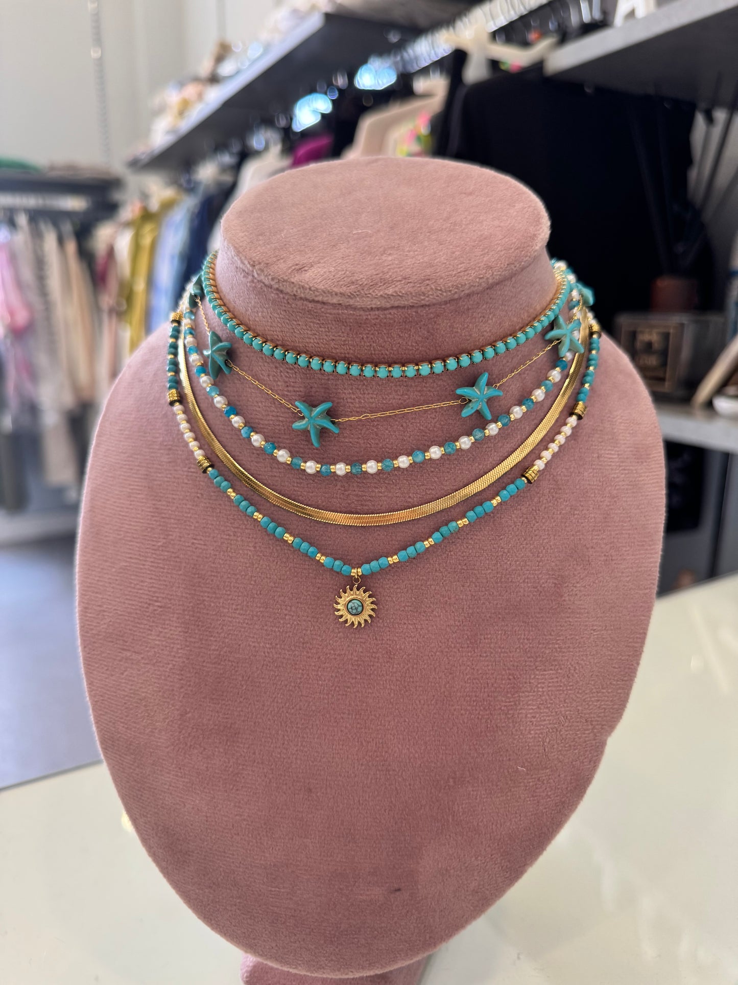 Collana color sole pendente