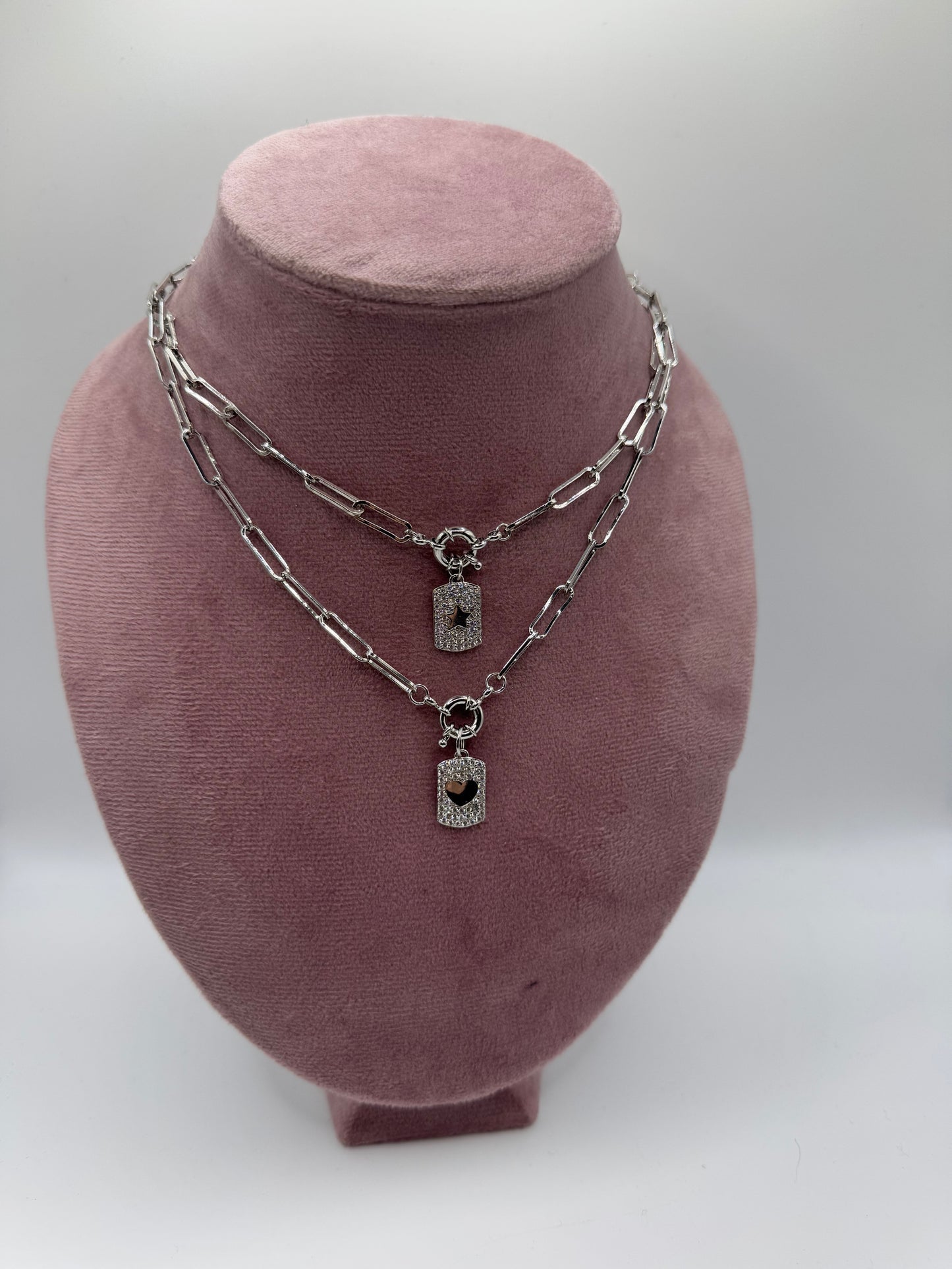 Collana con medaglietta