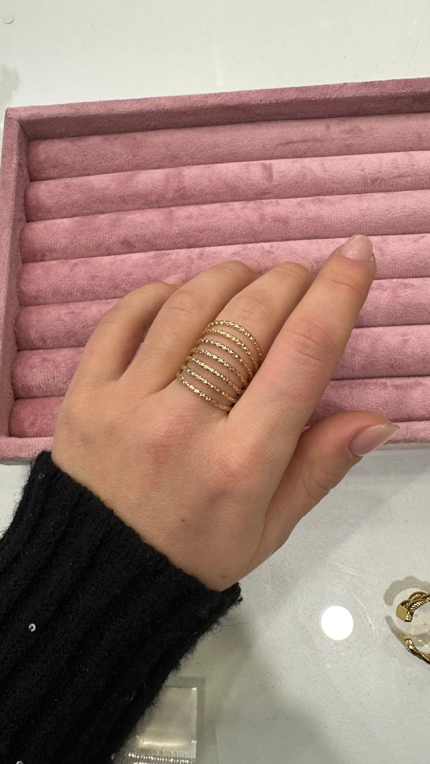 Anello seven Lines