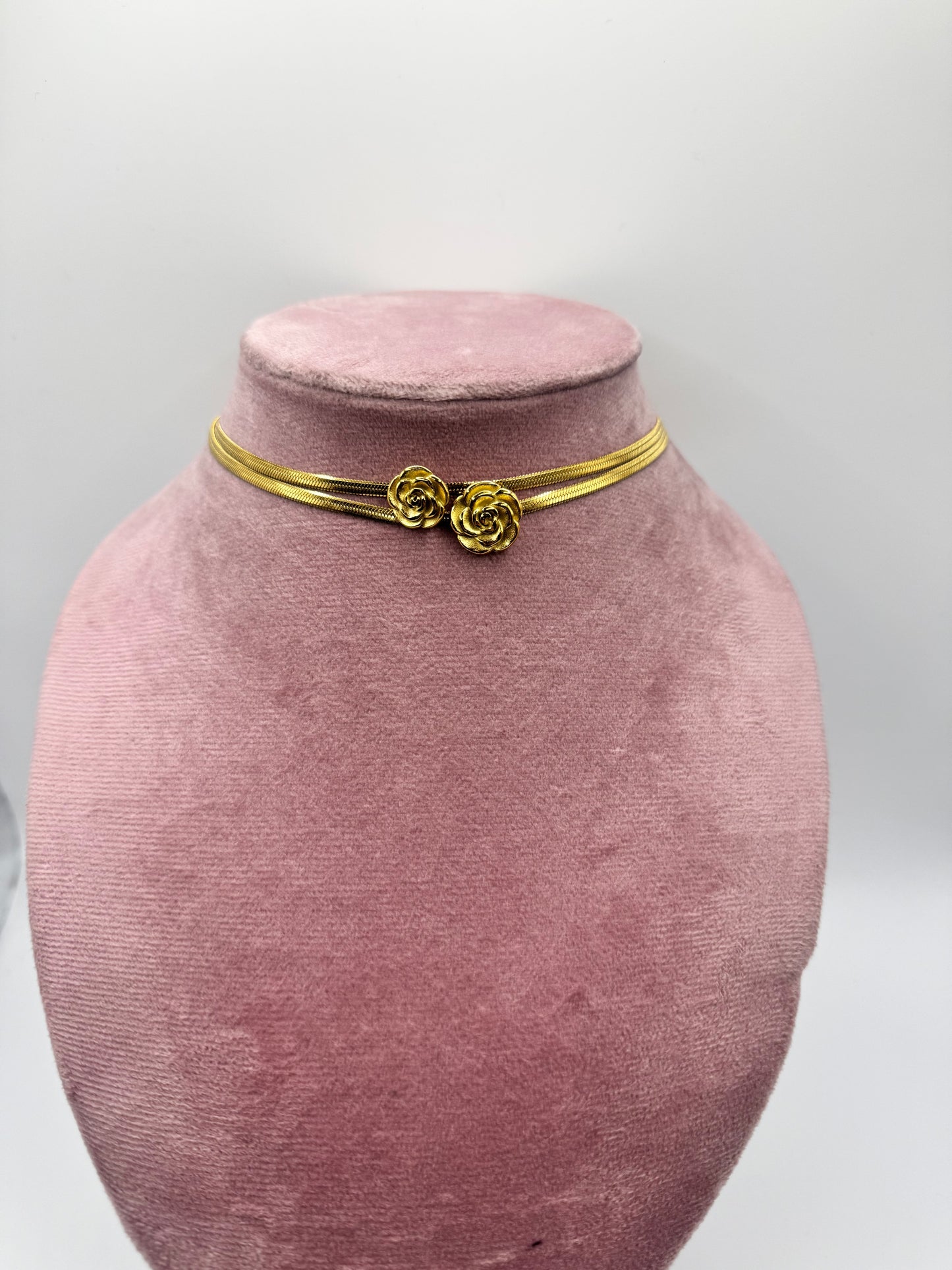 Collana snake roses