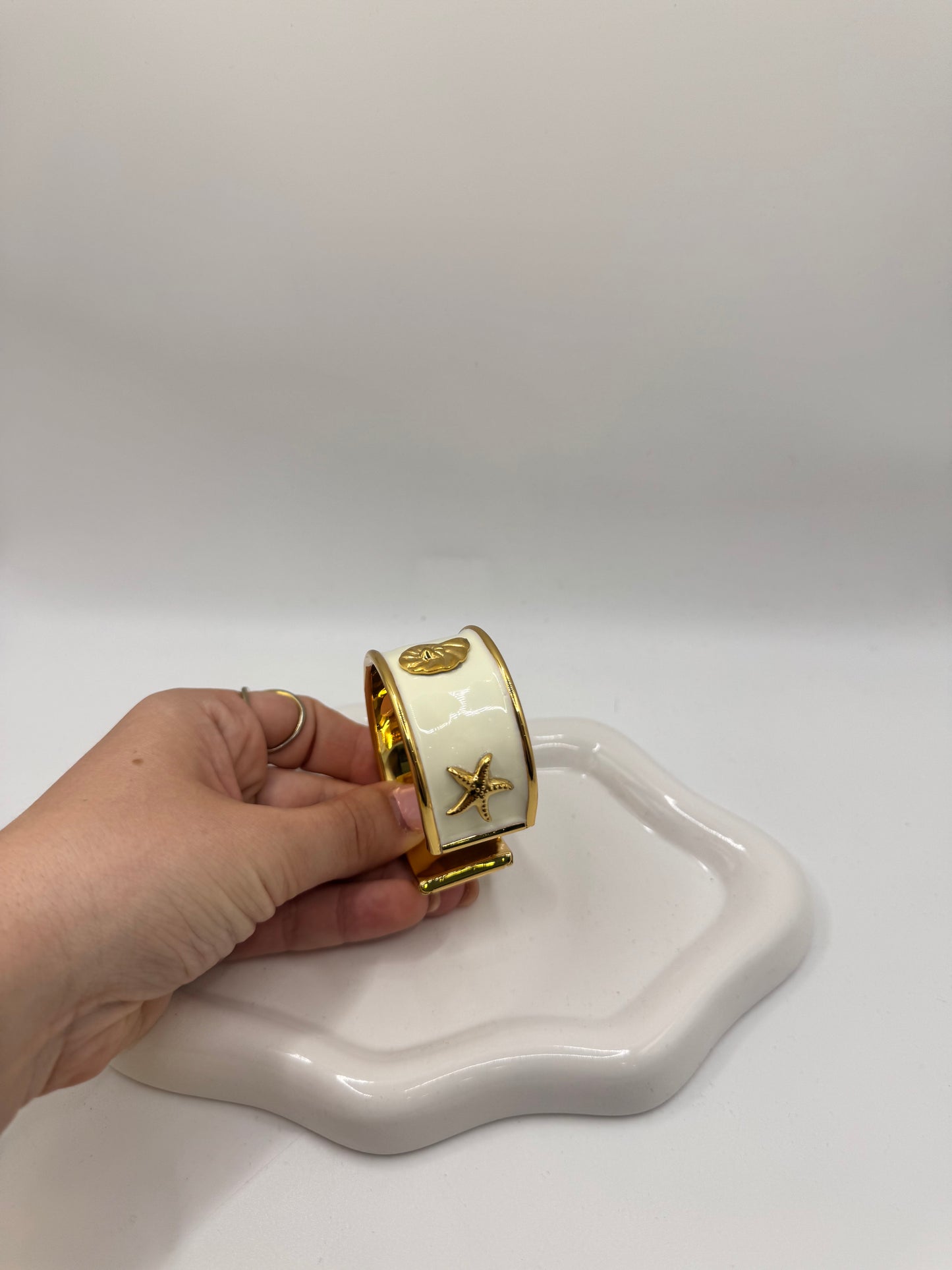 Bracciale rigido marino