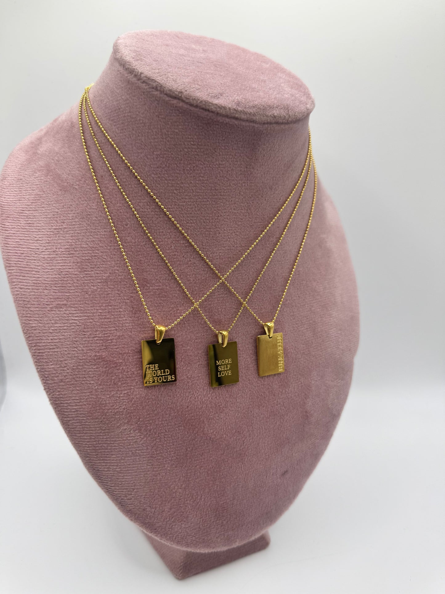 Collana placchetta con frase