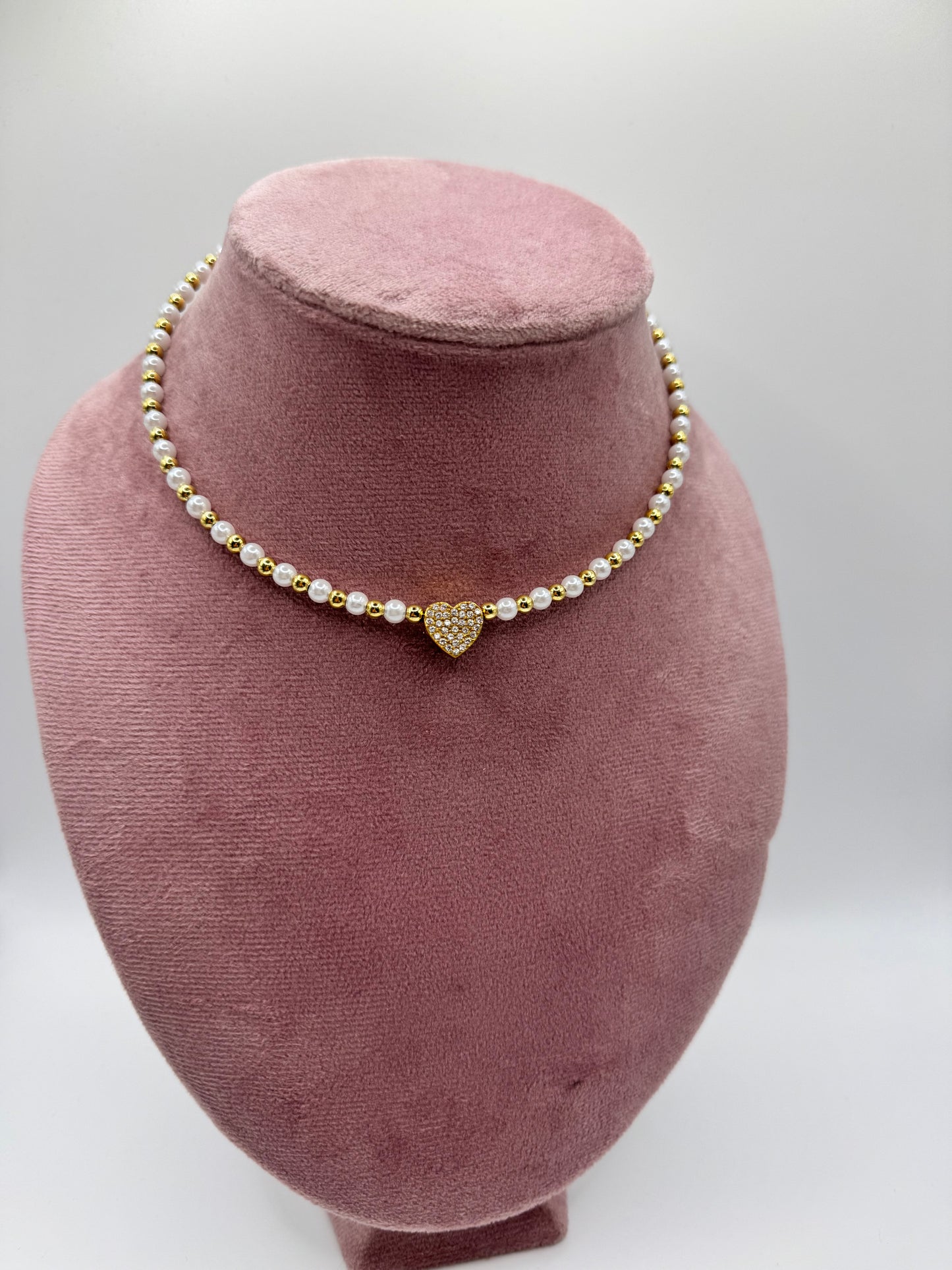 Collier rigido romantika
