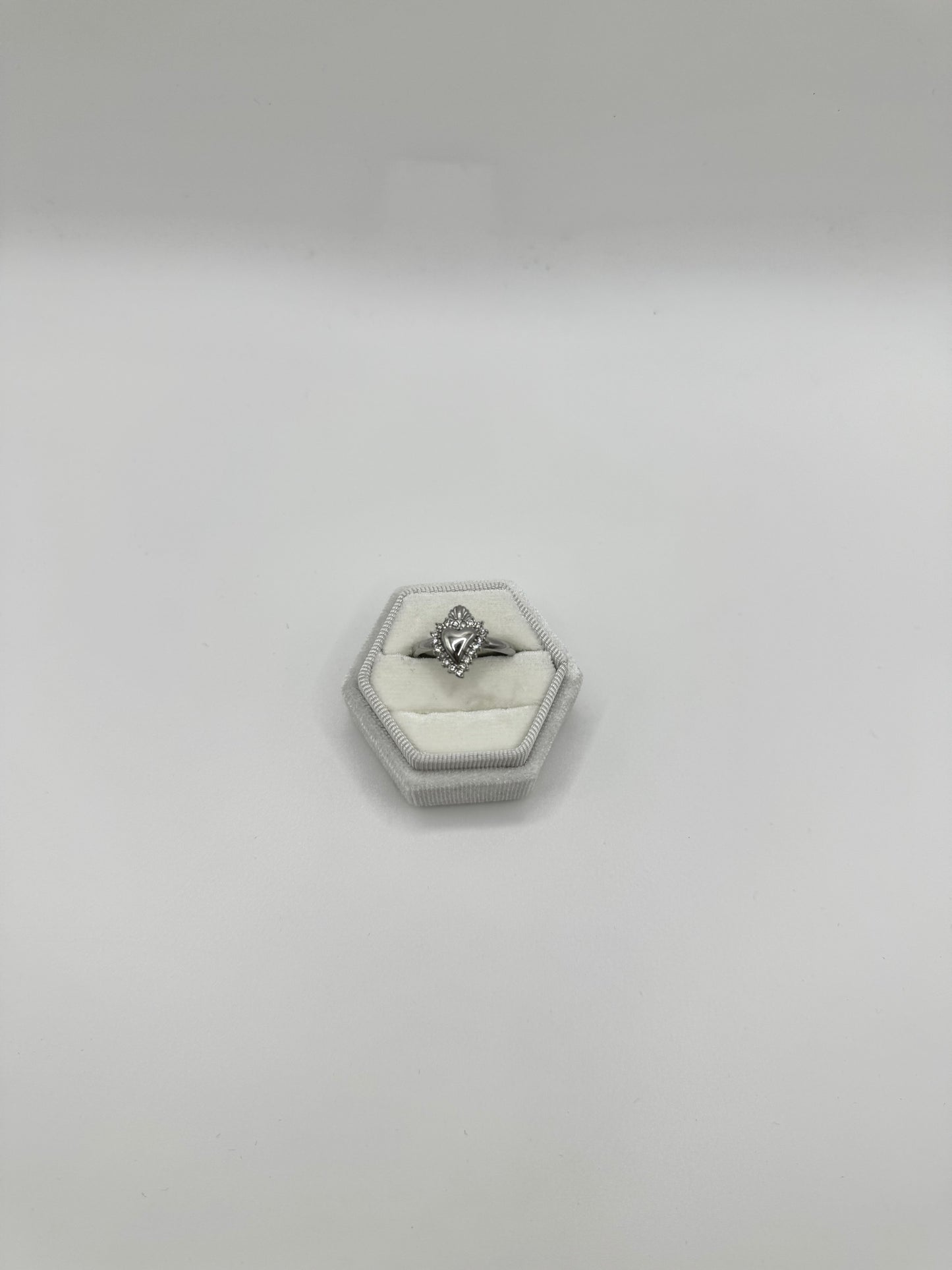 Anello cuore sacro