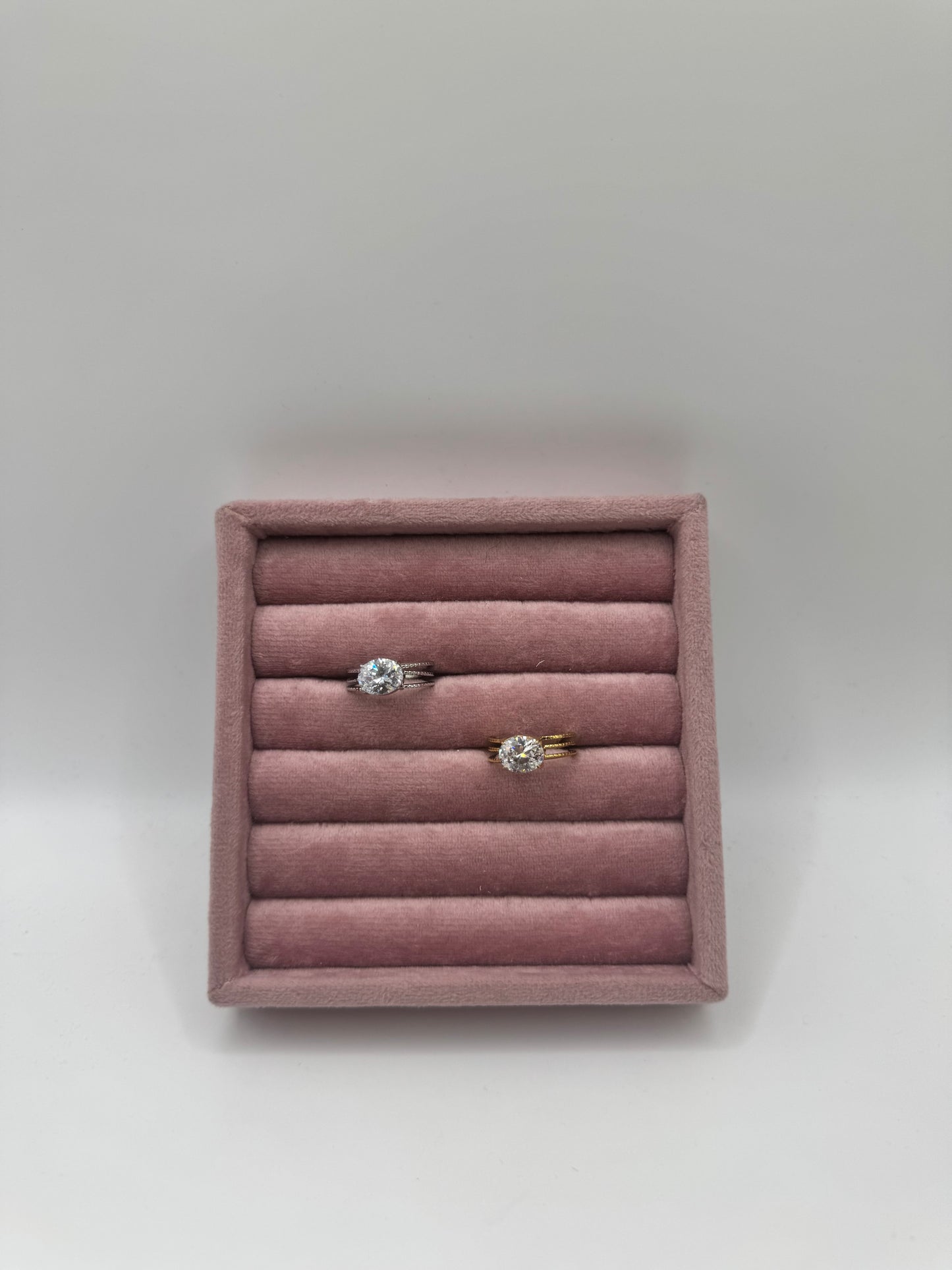 Anello tripla fascia taglio ovale