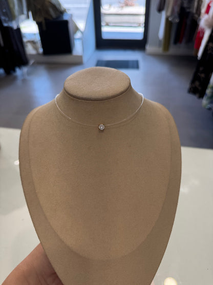 Collana invisibile