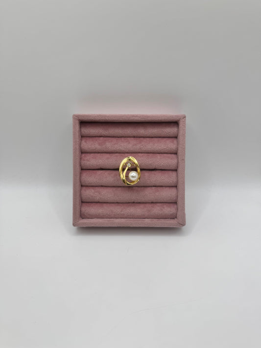 Anello oval con perla