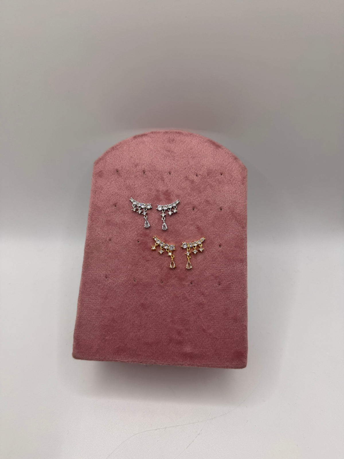 Lobetti archetto pendant