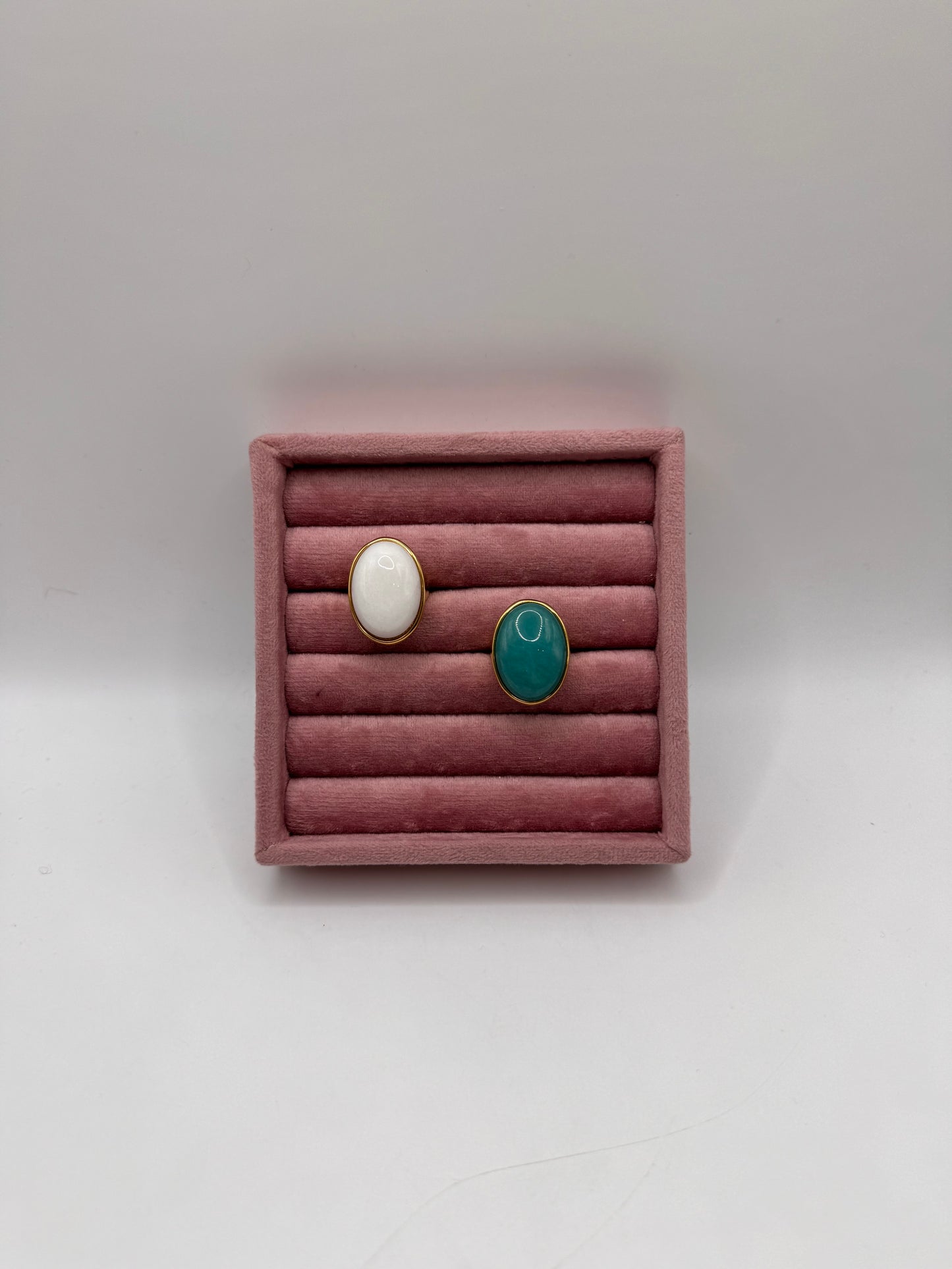 Anello pietra ovale