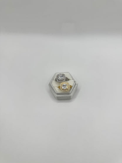 Quadrato diamond ring