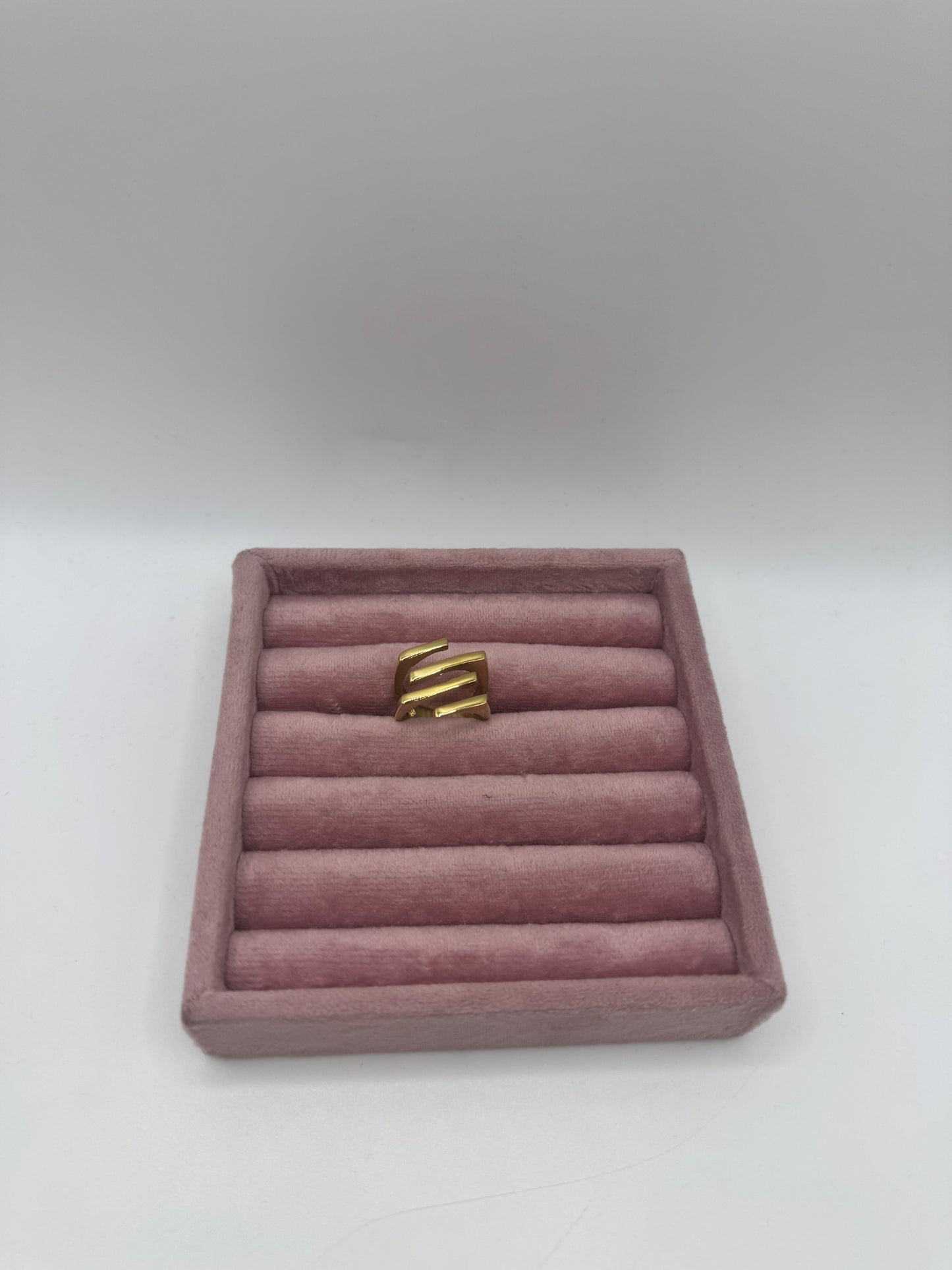 Anello artiglio quadrato