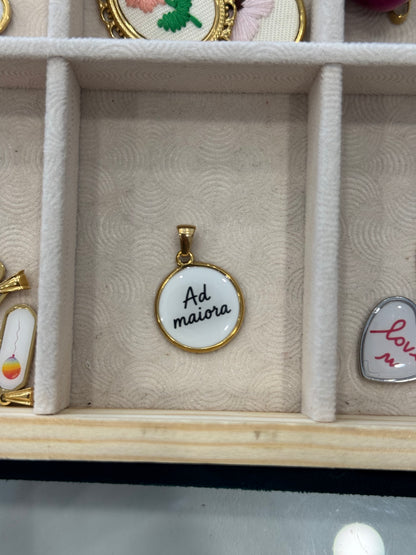 Charms frasi per collane
