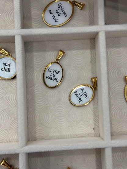 Charms frasi per collane