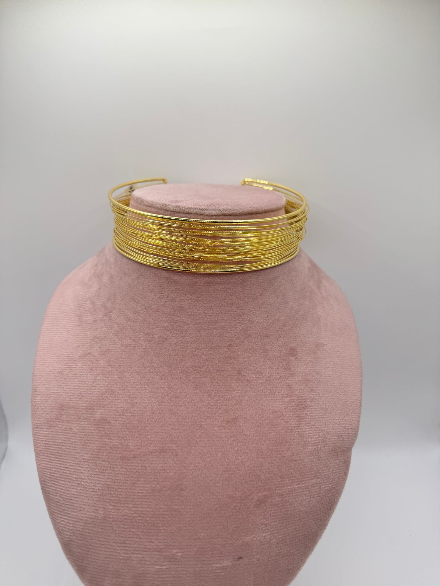 Collier rigido filo della vita