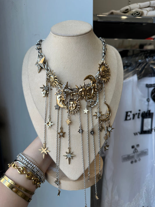 Collier universo