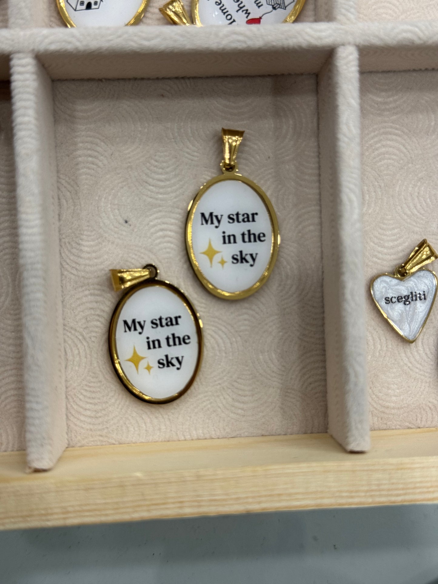 Charms frasi per collane